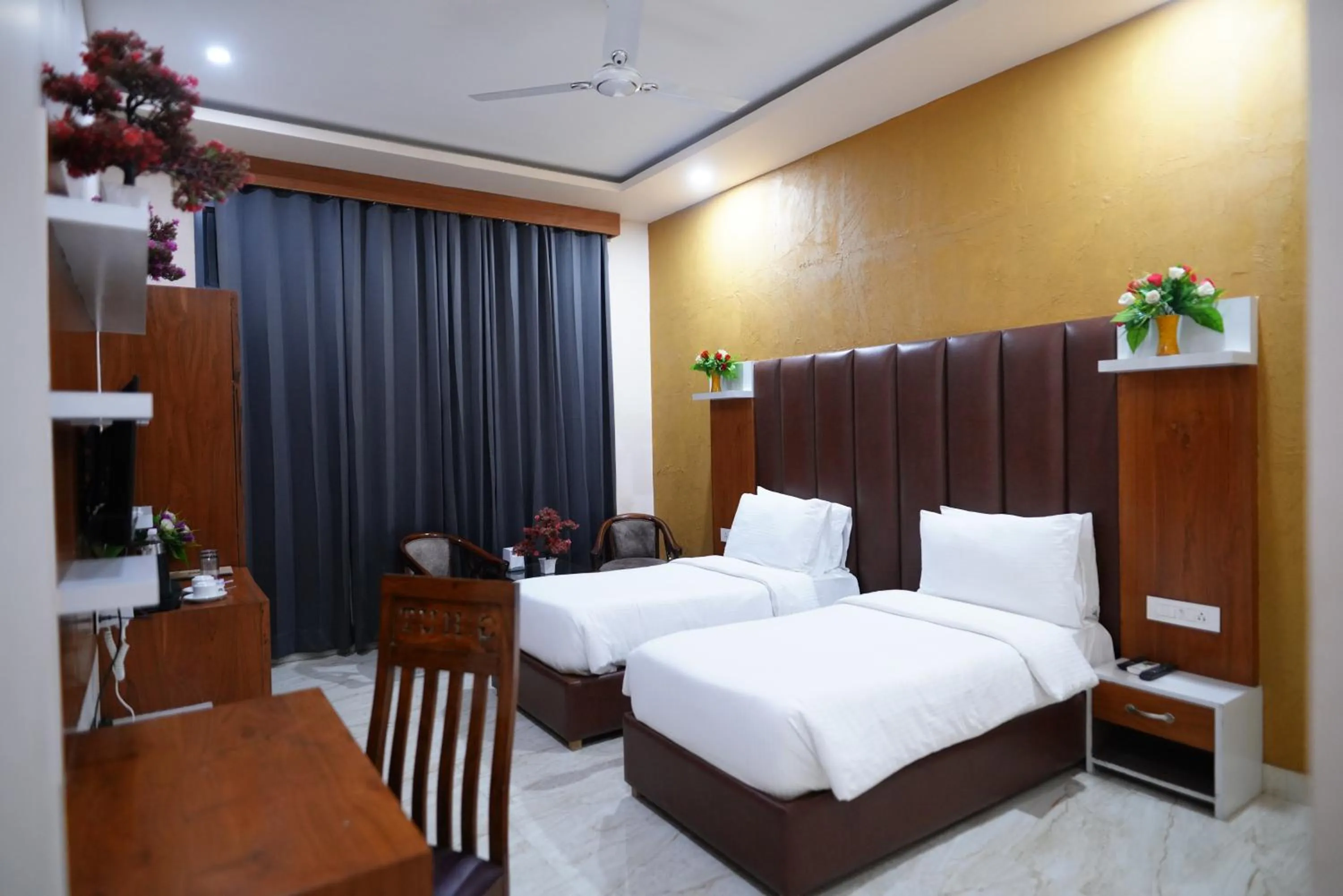 Bedroom in Golden Hut, Derabassi