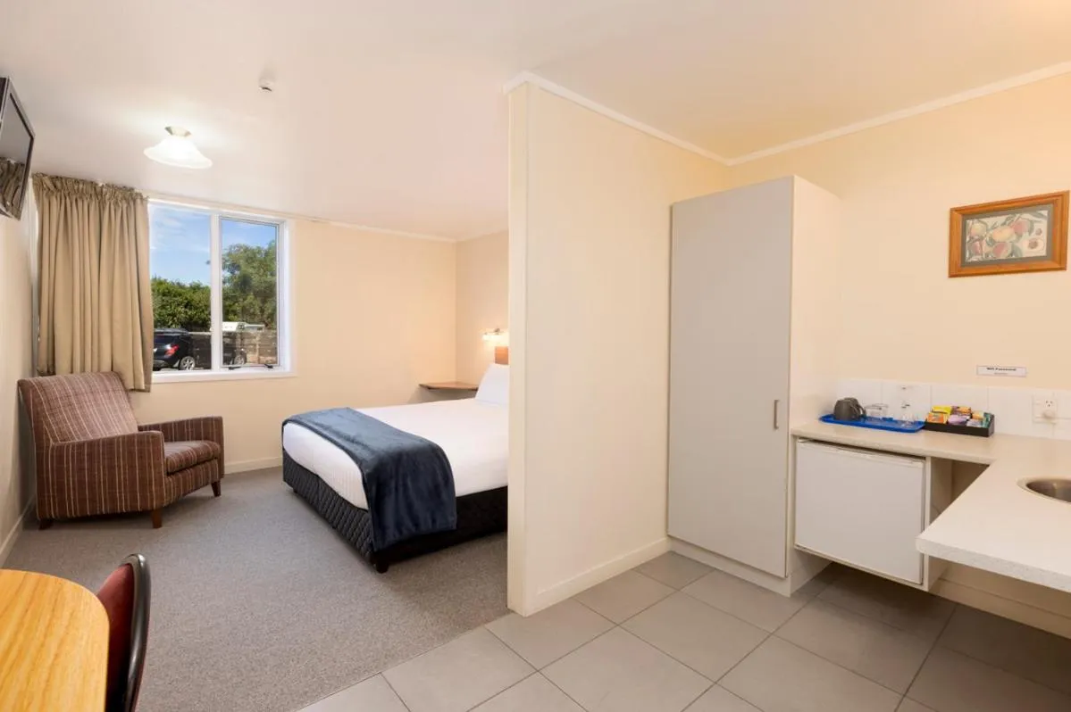 Photo of the whole room, Bed in Methven Resort