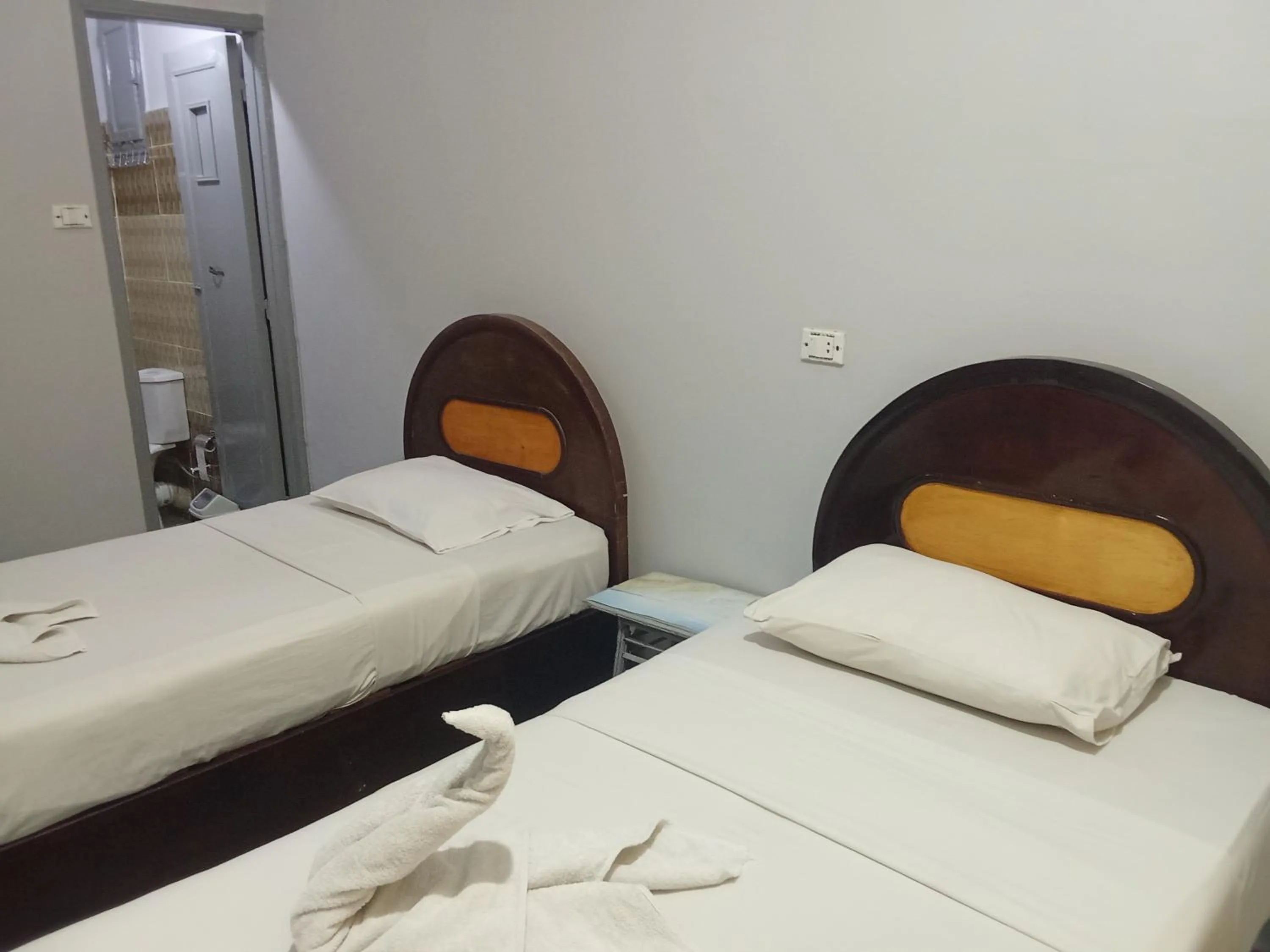 Bedroom, Bed in Bob Marley Peace hotel luxor