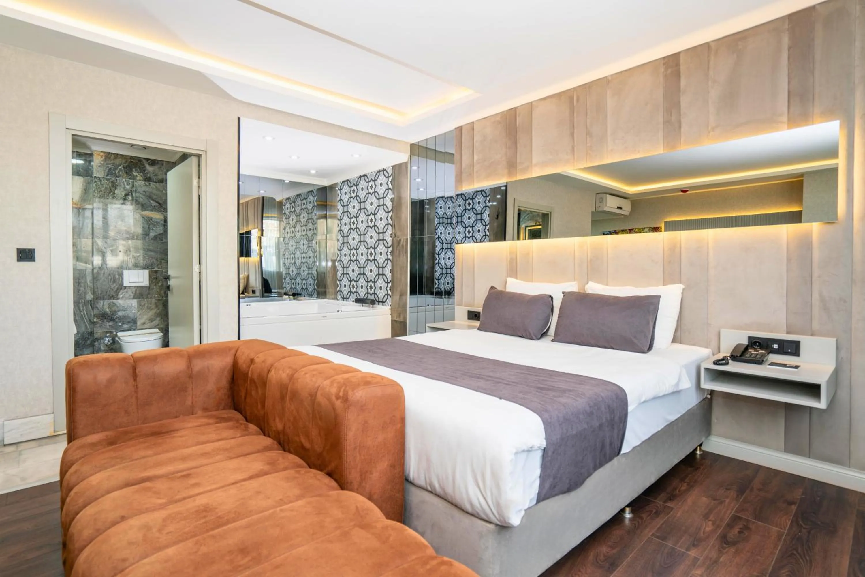 Bed in 216 Station Suite Gebze