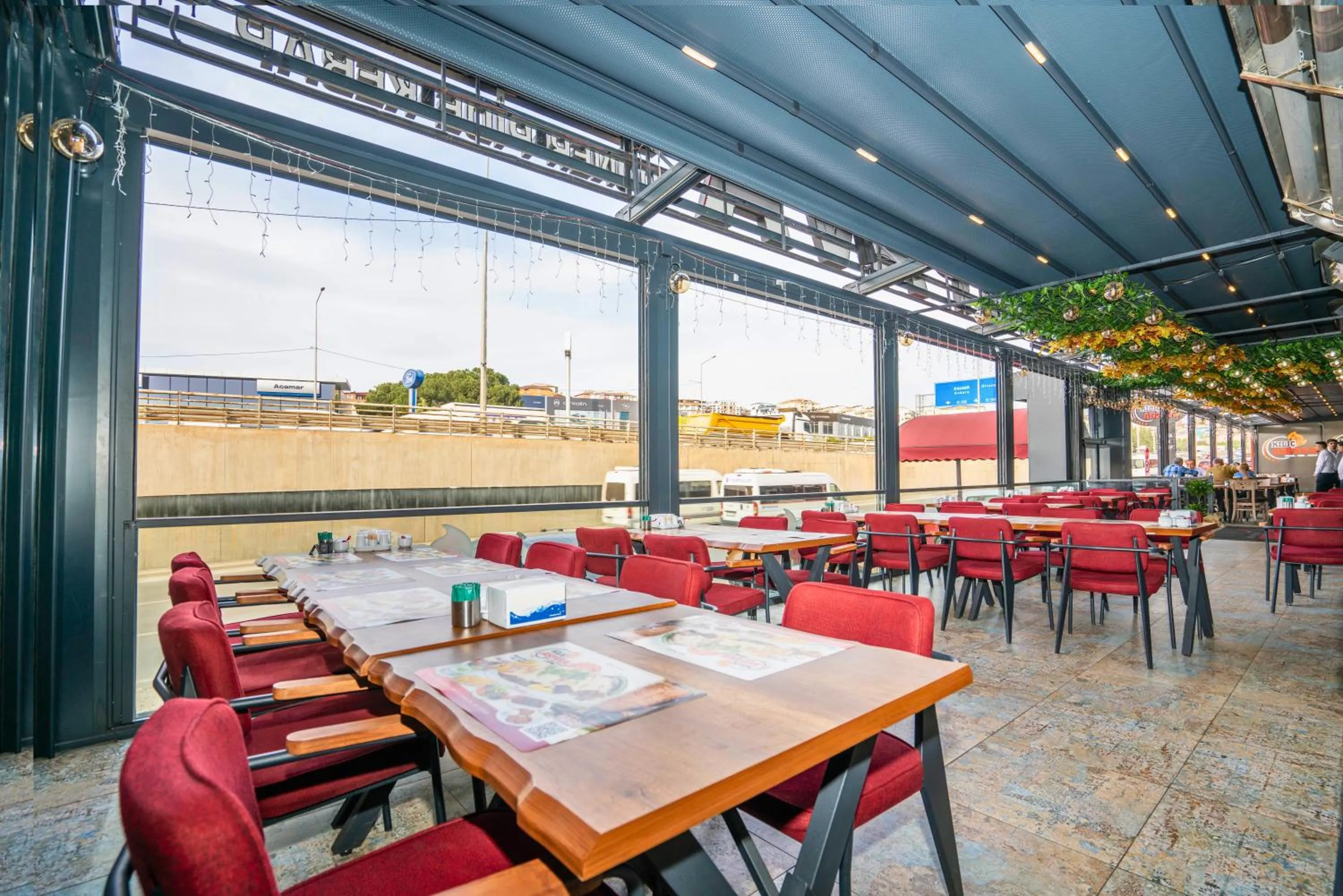 Restaurant/places to eat in 216 Station Suite Gebze