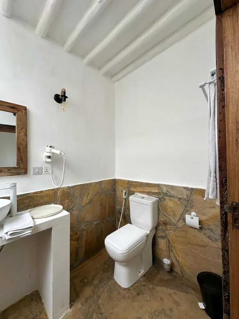 Toilet in Cactus lodge Zanzibar
