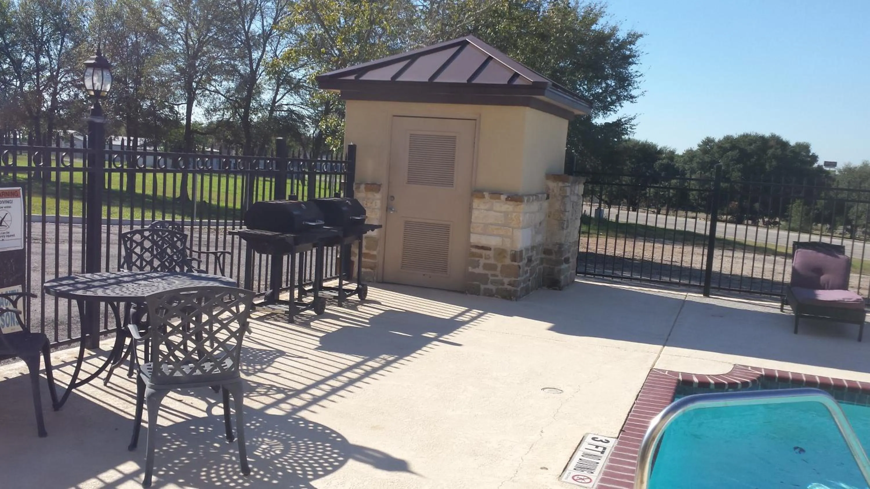 BBQ facilities in Black Gold Inn