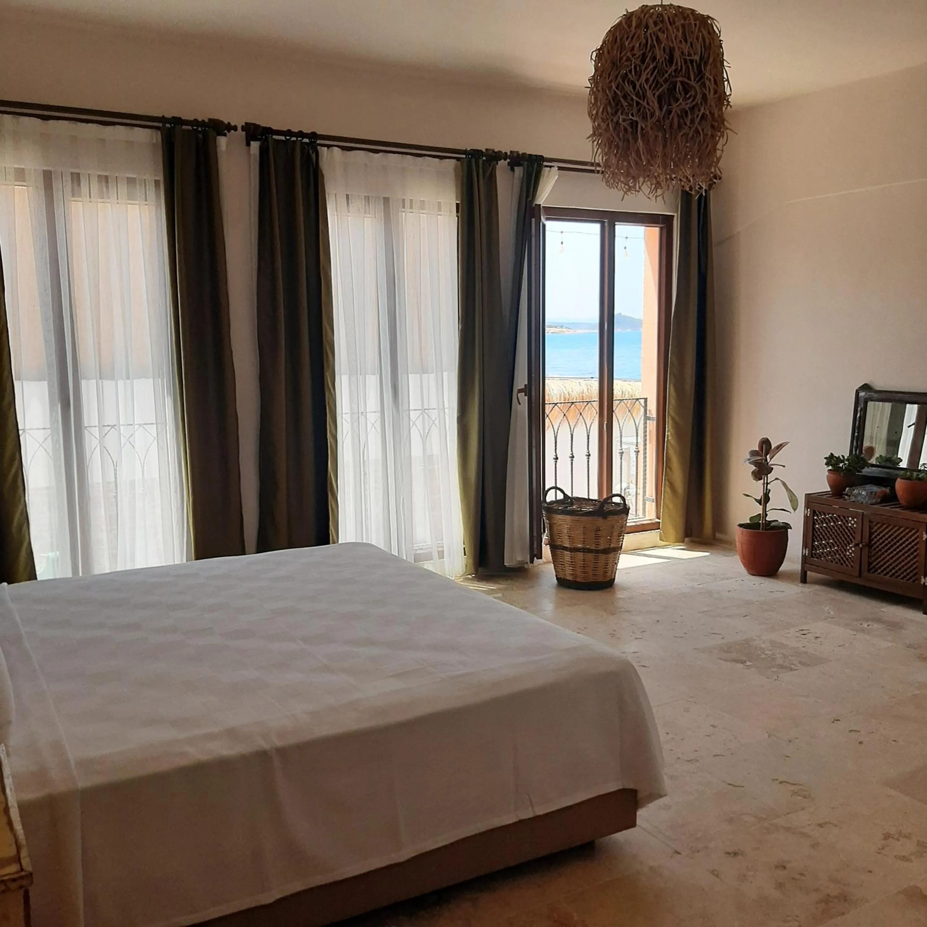 Bed in CasaLyma Ayvalık