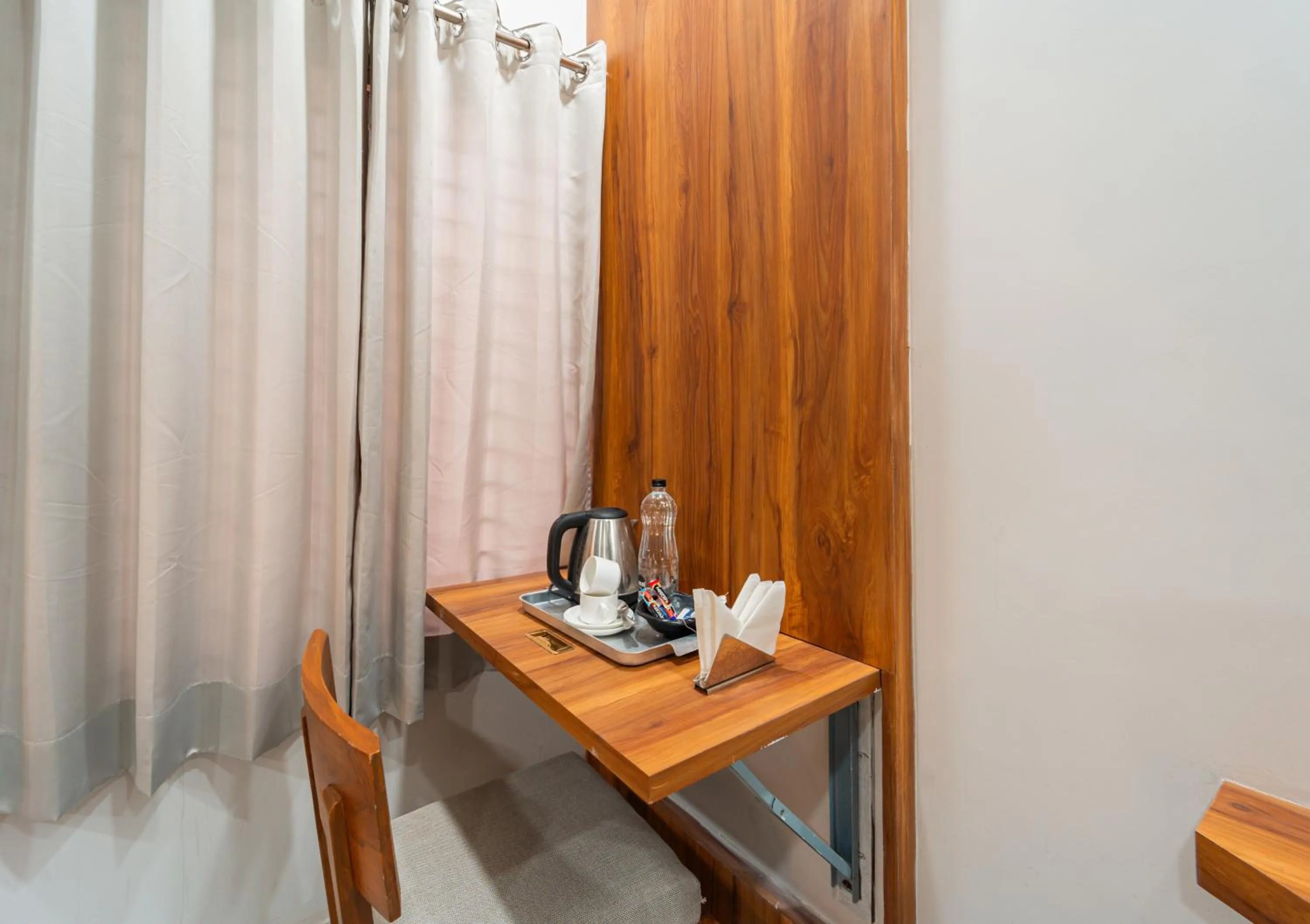 Drinks in Treebo Lake City