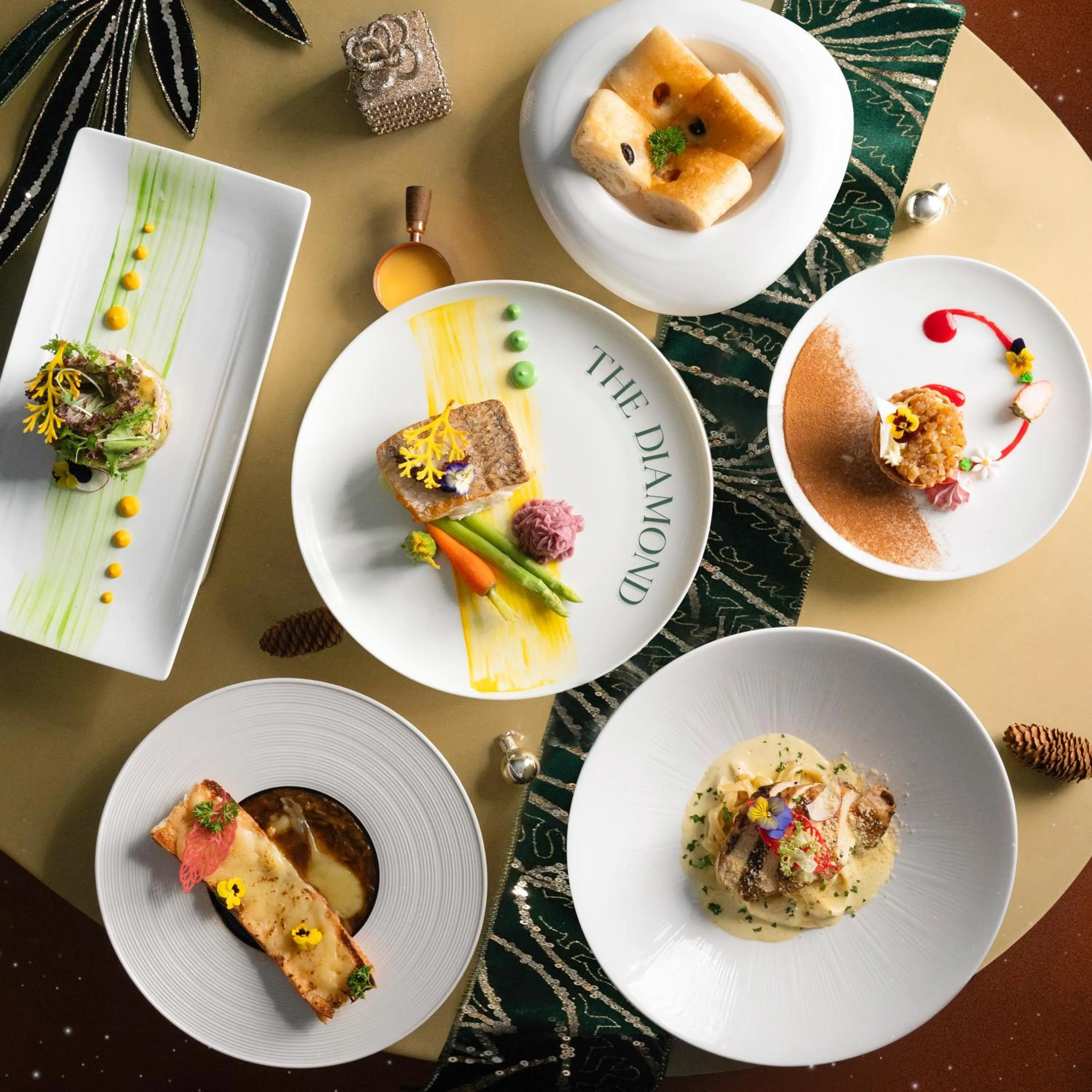 Restaurant/places to eat in Awaken Da Nang Hotel