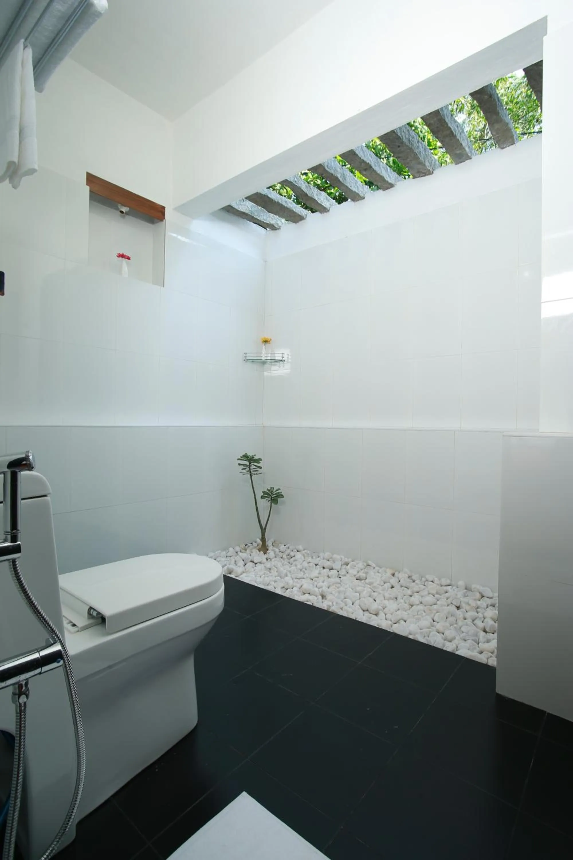 Toilet in Mayas Beach House