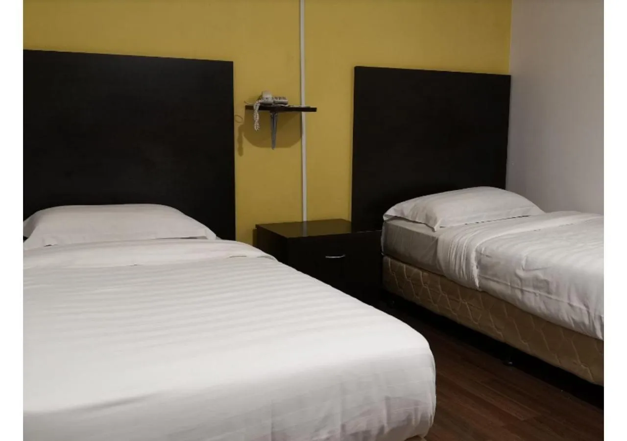 Bed in Sai Villa Hotel Near Klia & Klia2