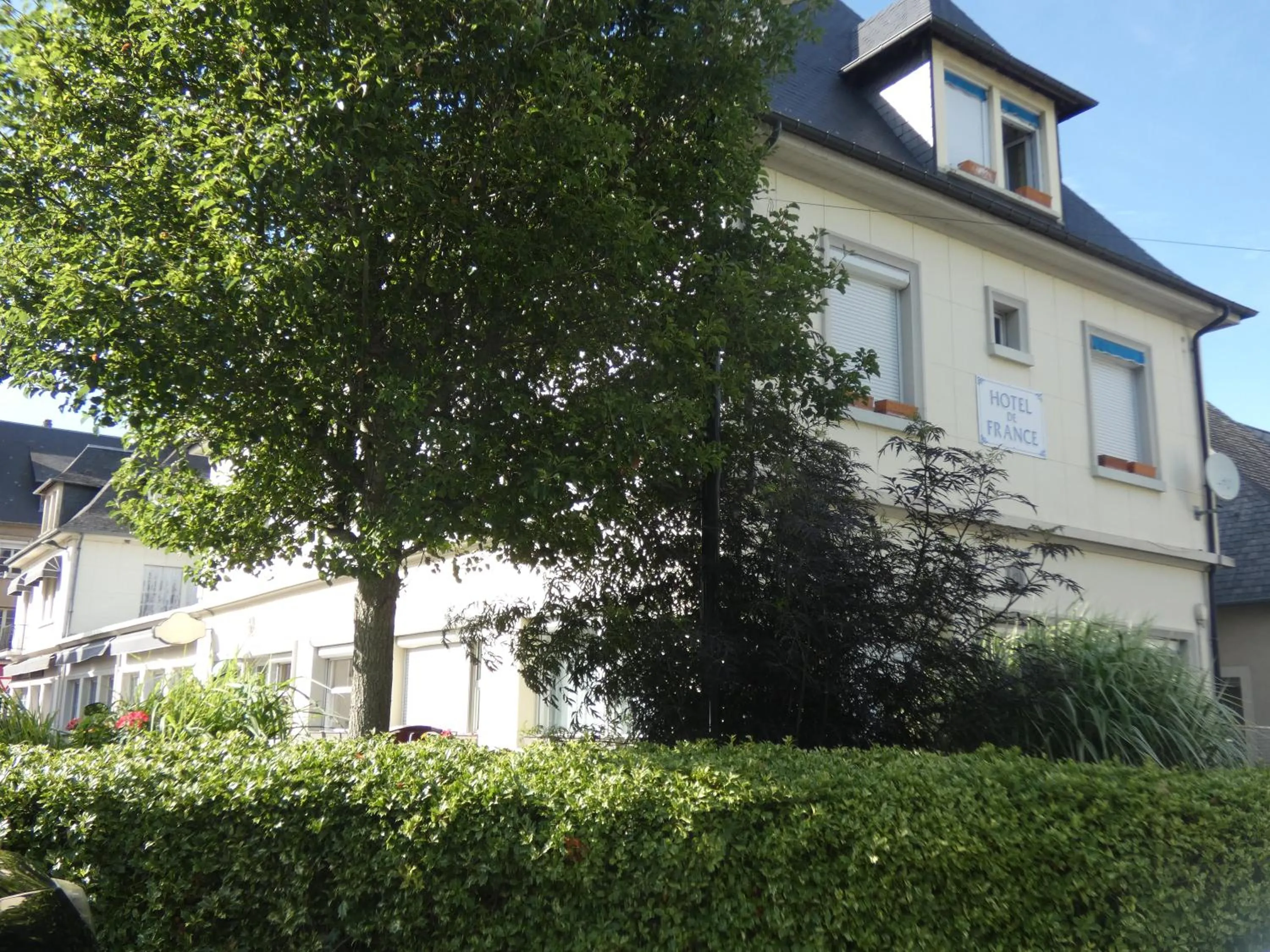 Property building in Hôtel de France