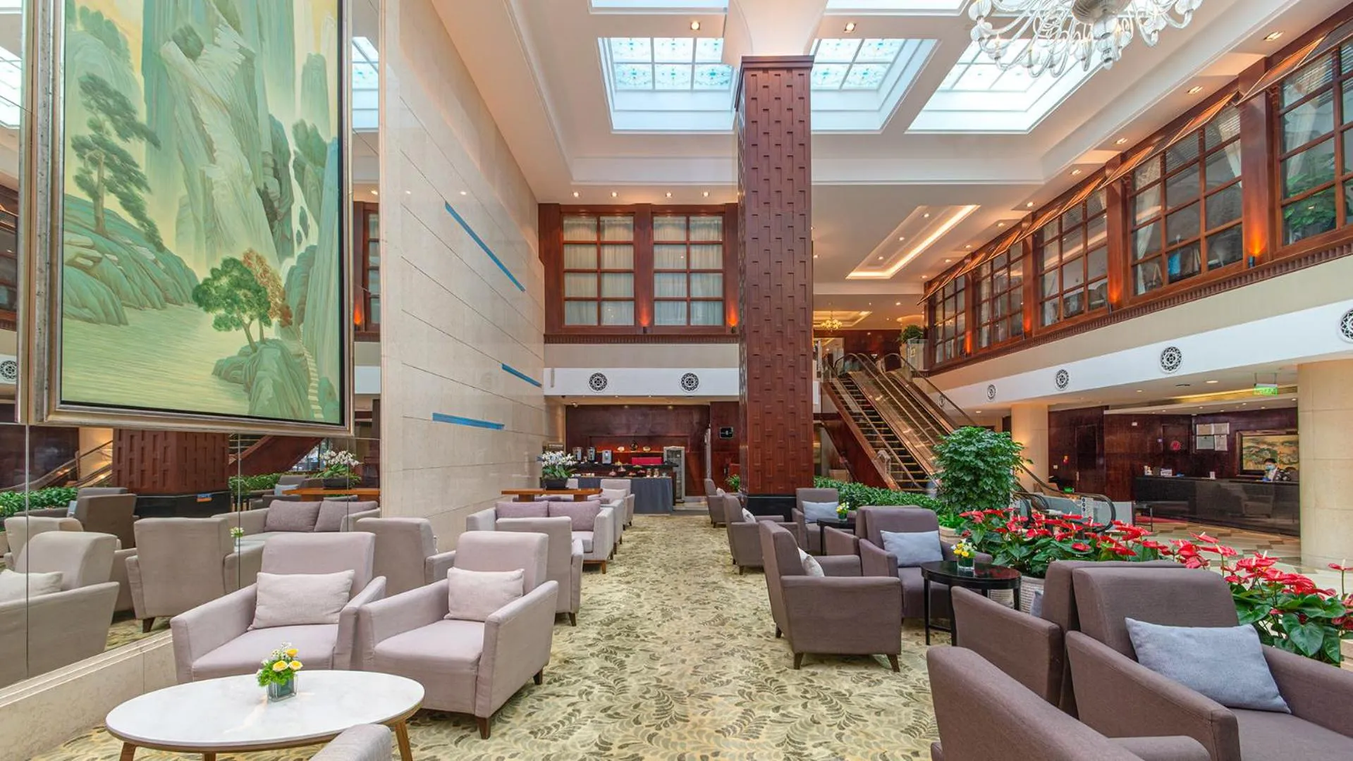 Communal lounge/ TV room in Binbei Yiho Hotel