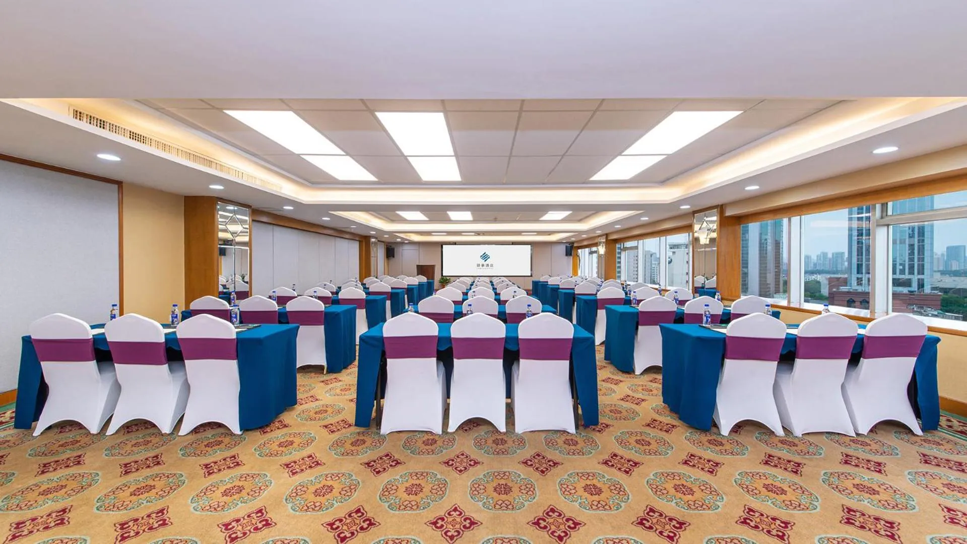 Banquet/Function facilities in Binbei Yiho Hotel