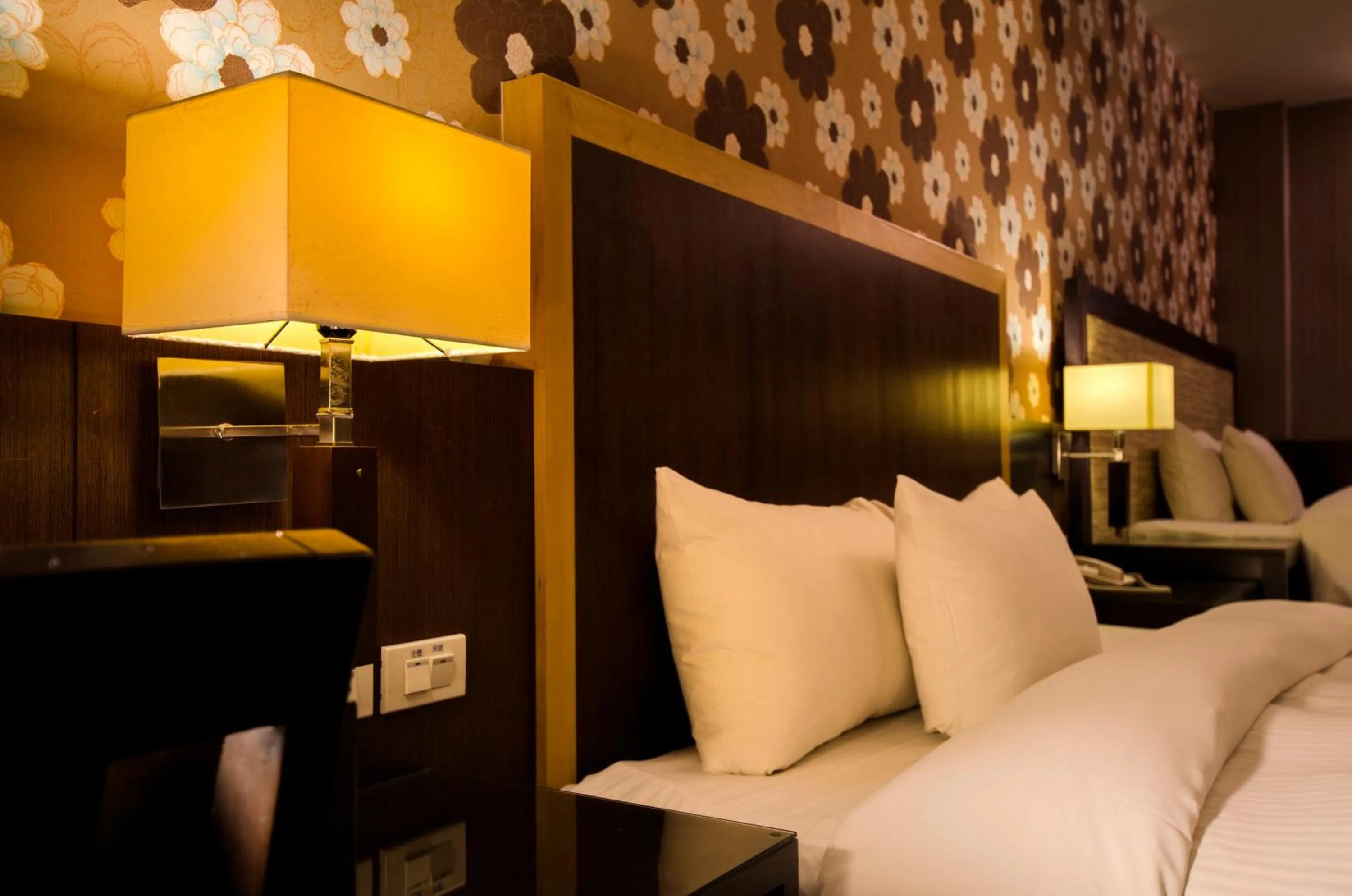 Bedroom, Bed in Wogo Hotel