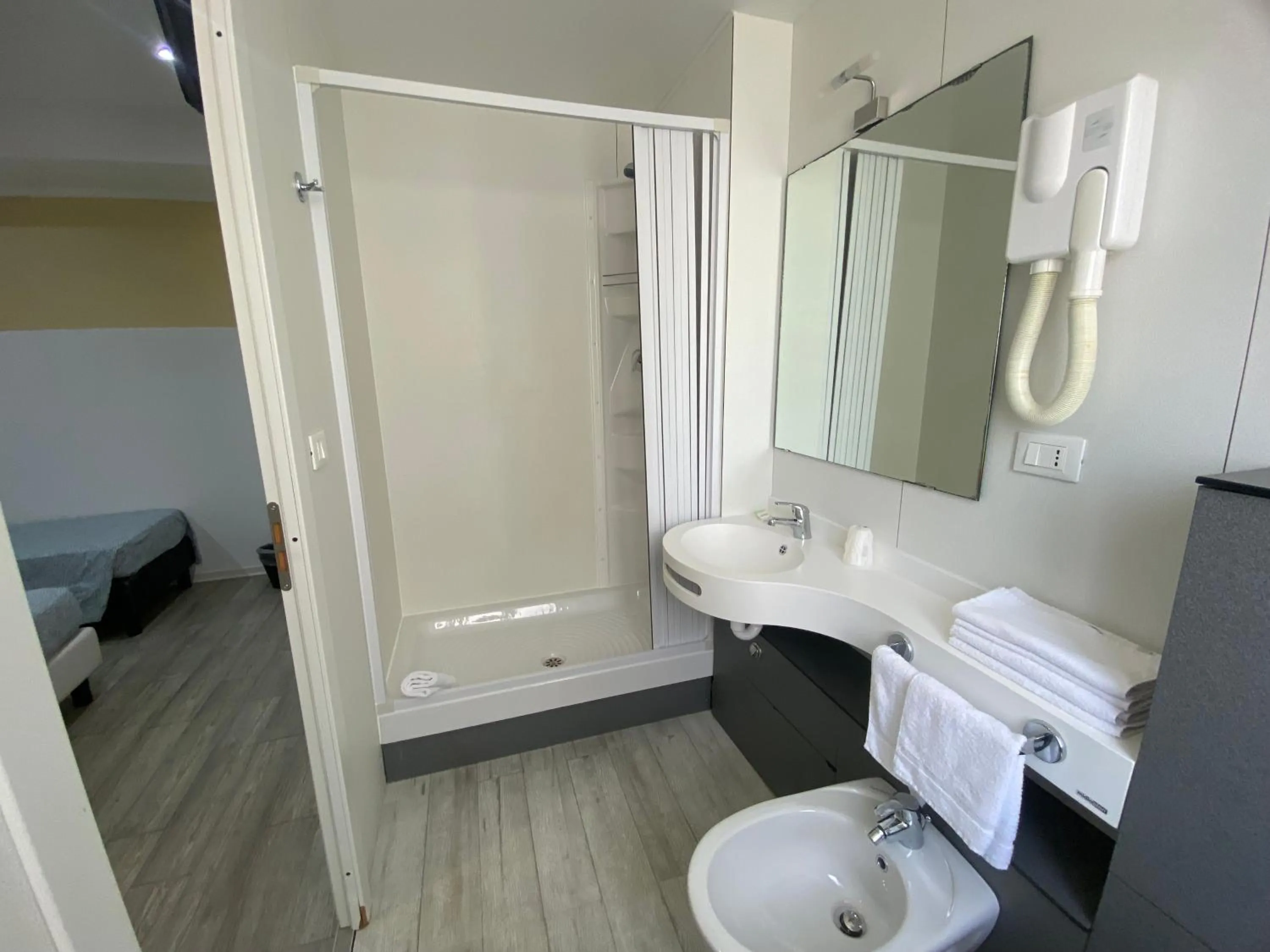 Bathroom in Londrino Sanremo