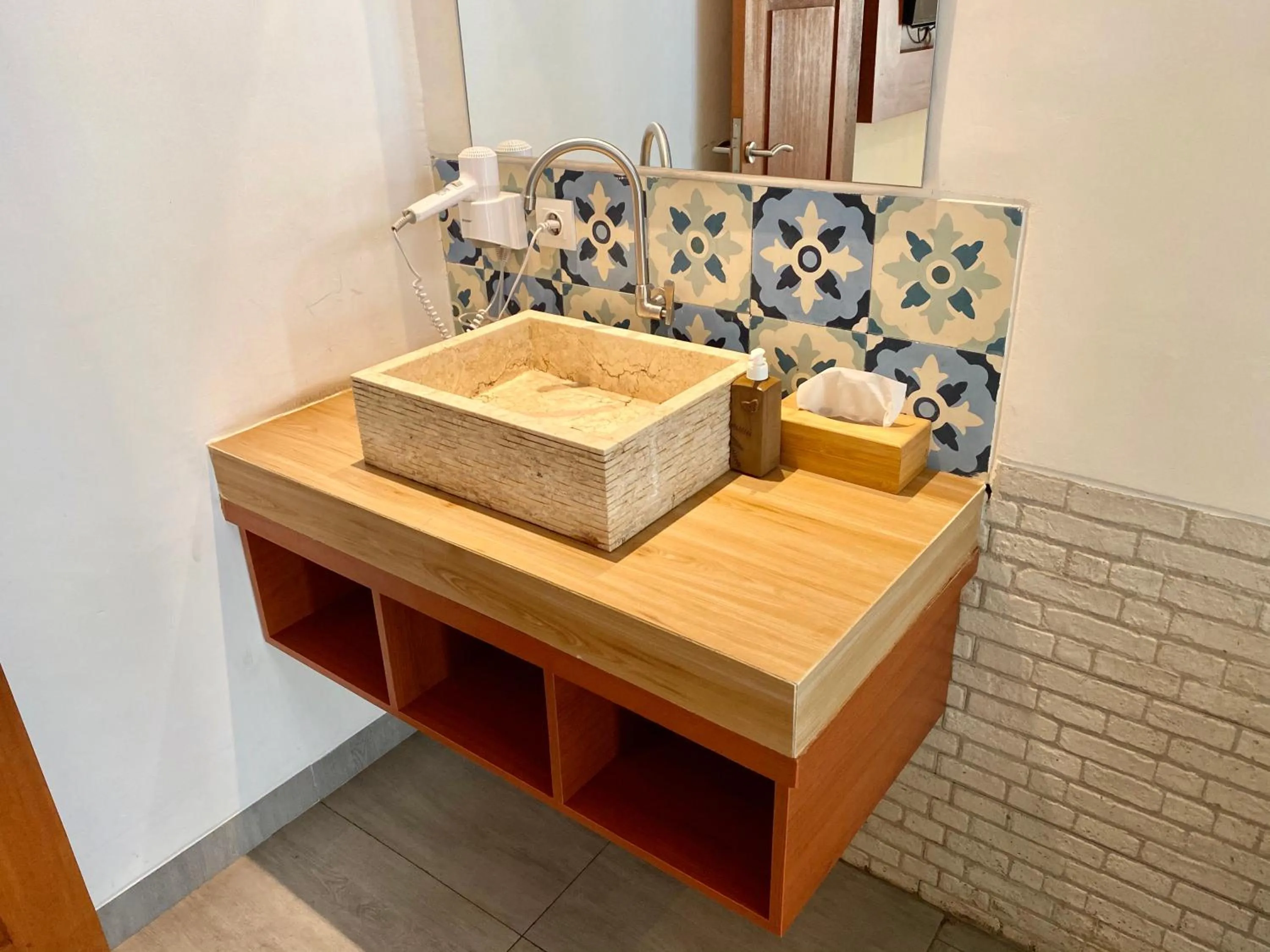 Bathroom in La Bella - Hotel Villa & Spa