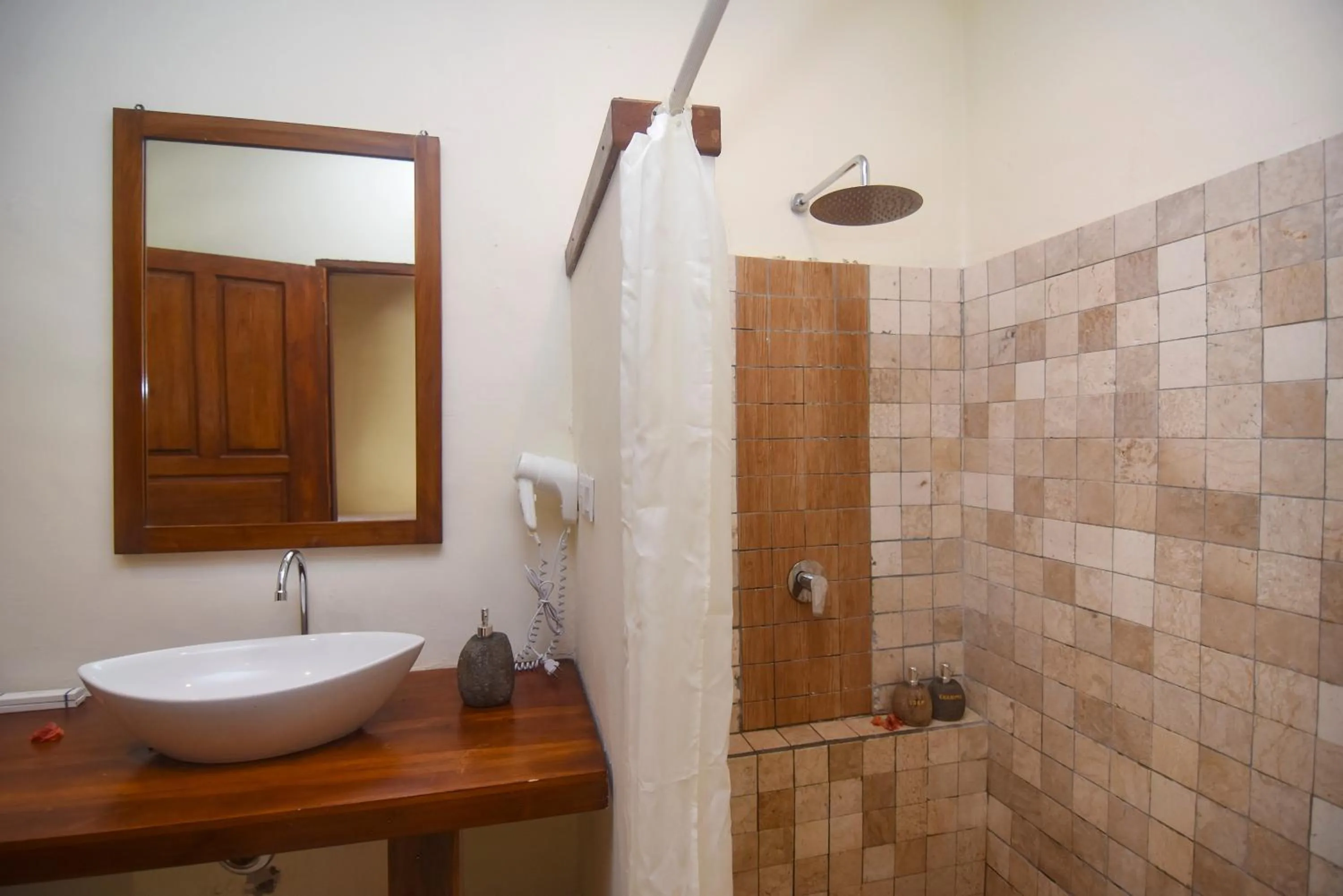 Bathroom in La Bella - Hotel Villa & Spa