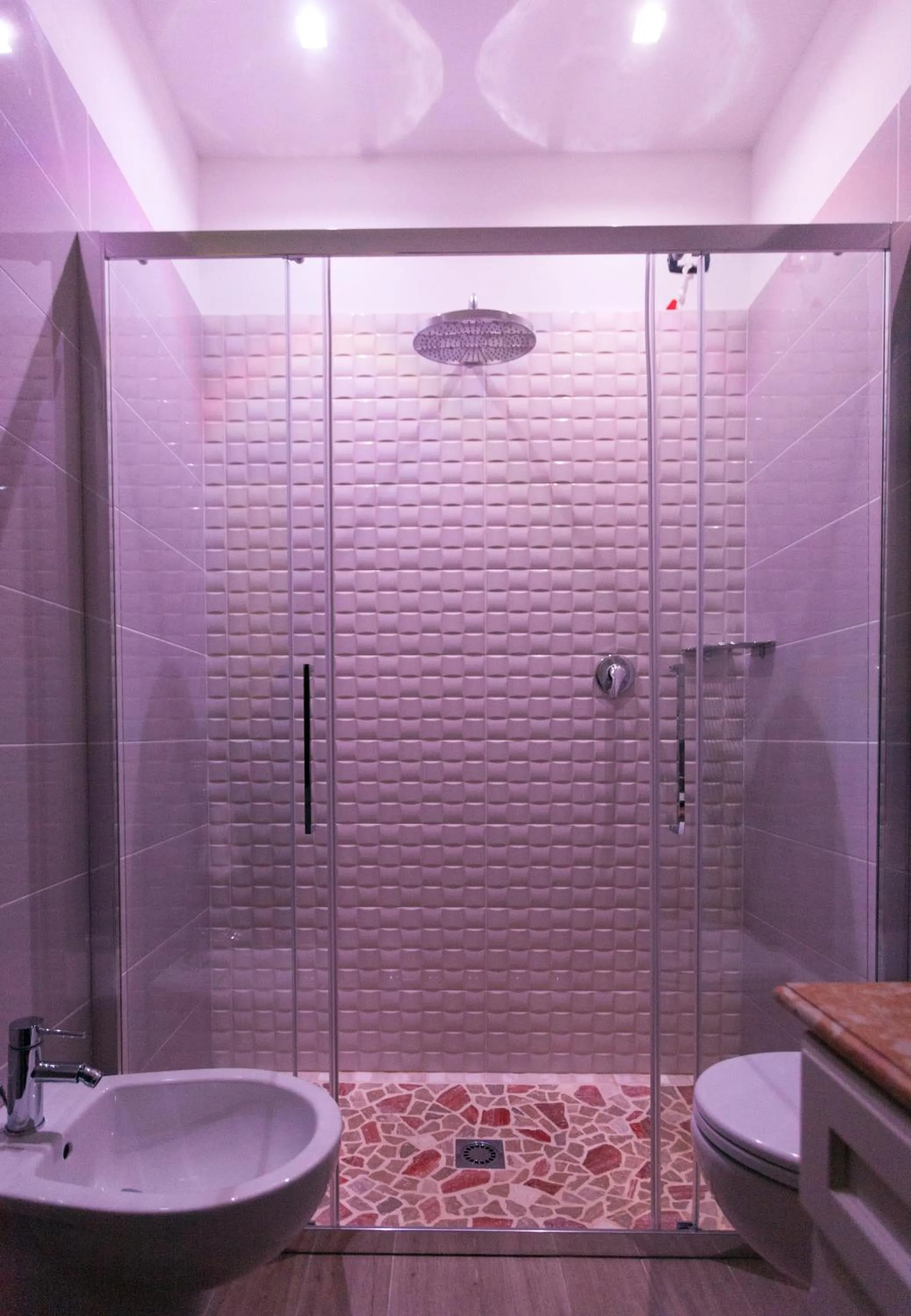 Shower in La Suite del Faro