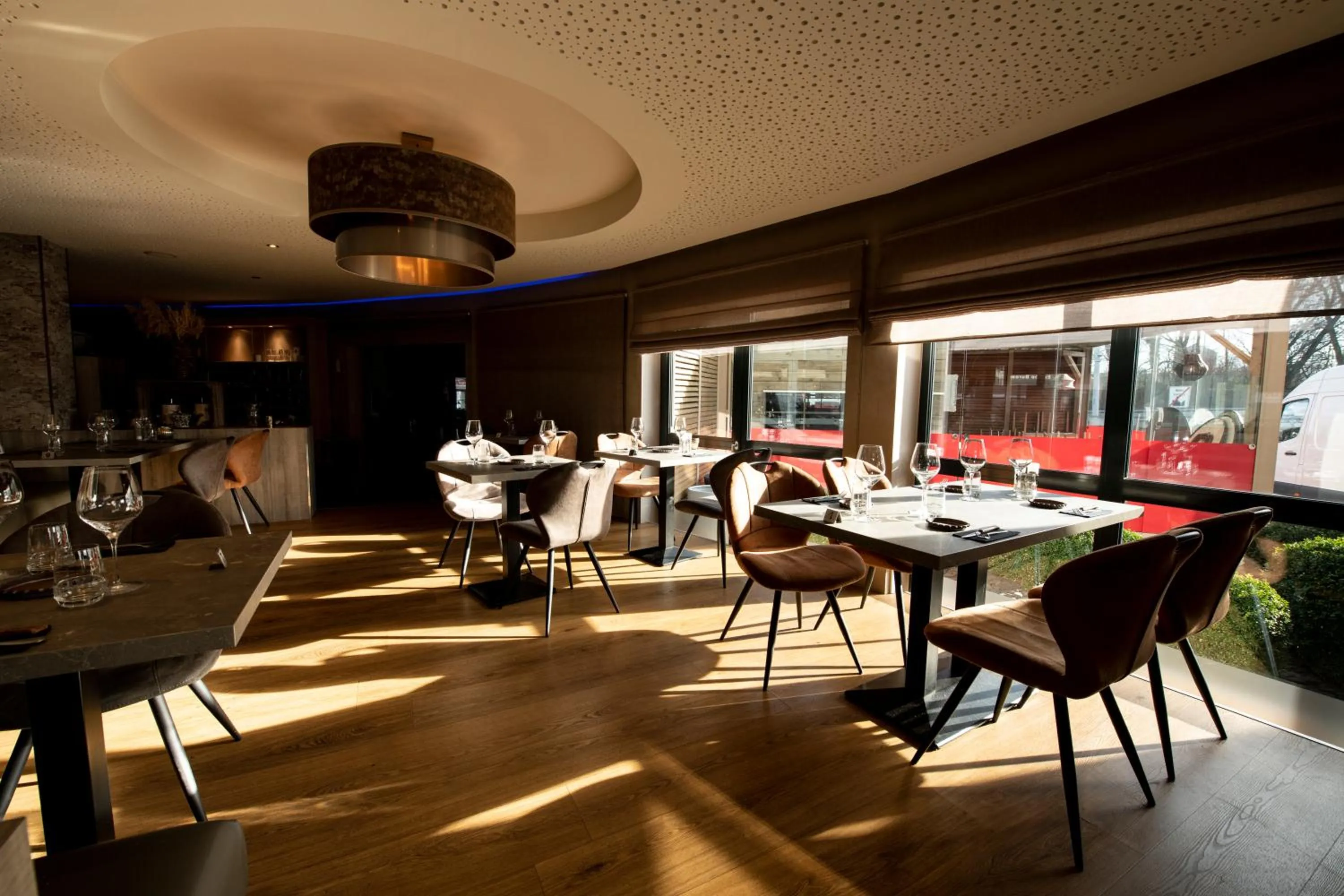 Restaurant/places to eat in Hôtel de la Tour