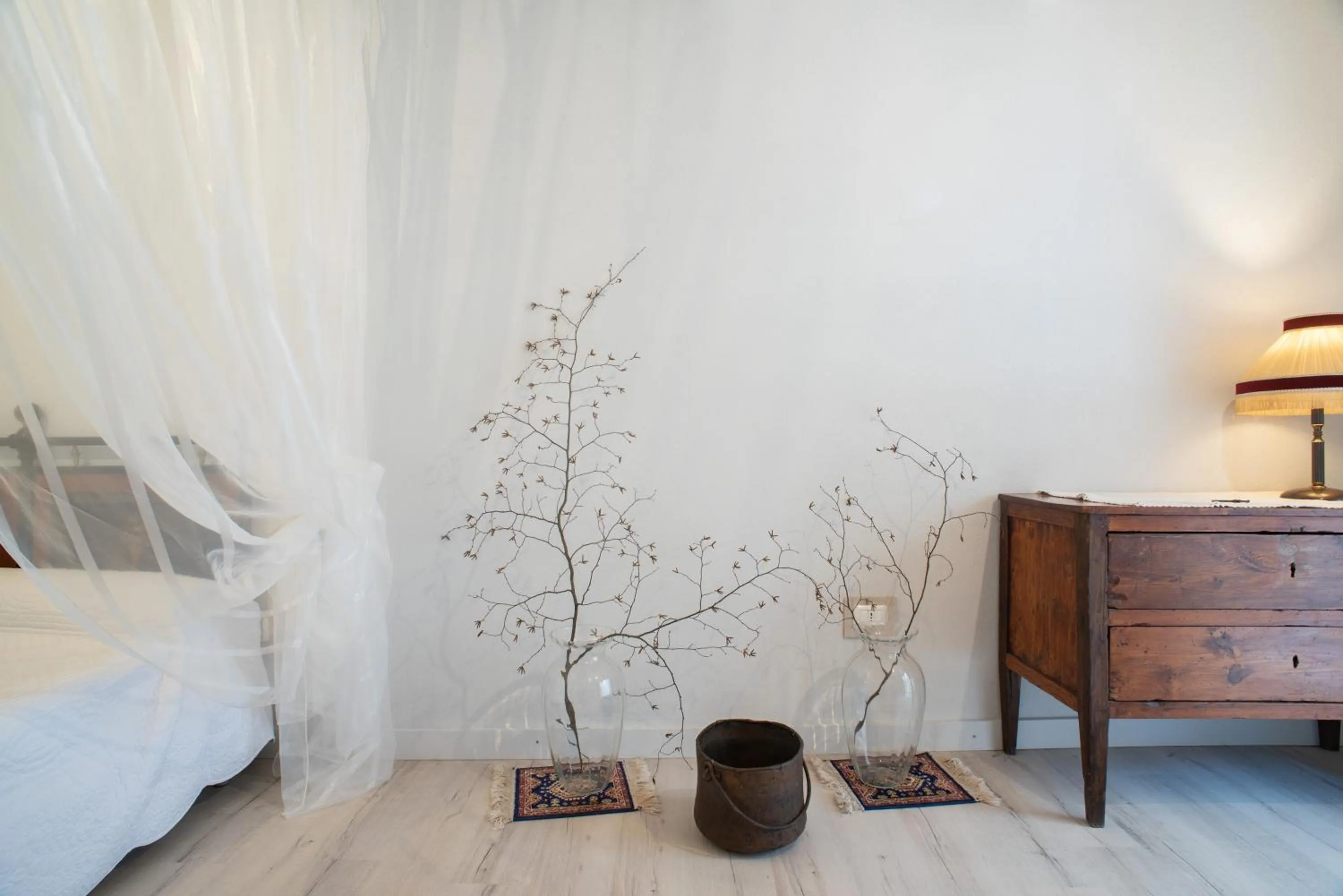 Decorative detail, Bed in Il Castello Di Perchia