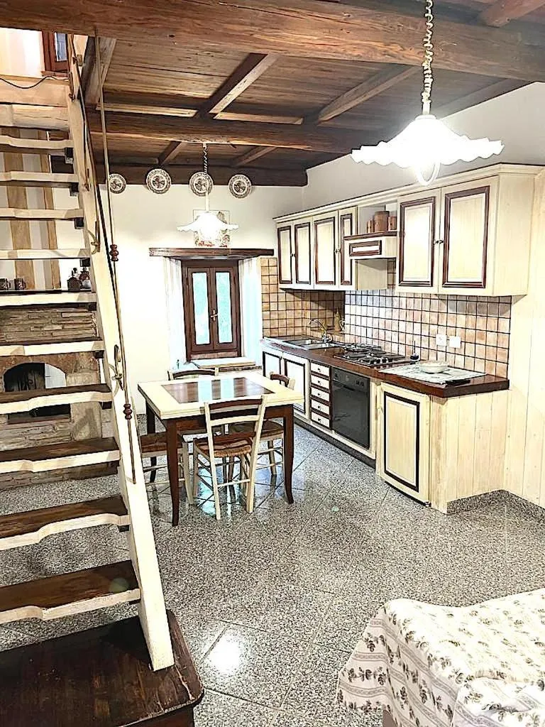 Kitchen or kitchenette in Il Castello Di Perchia