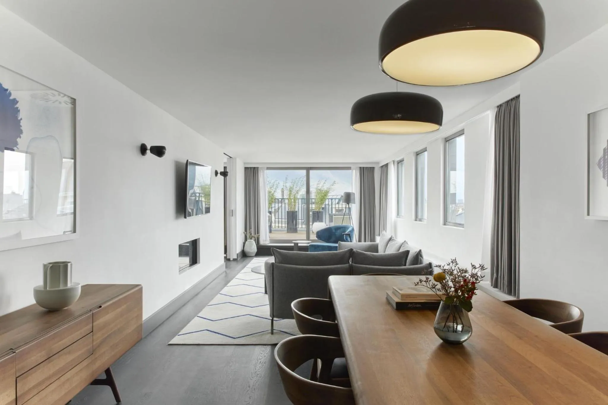 Photo of the whole room in Kimpton De Witt Amsterdam by IHG