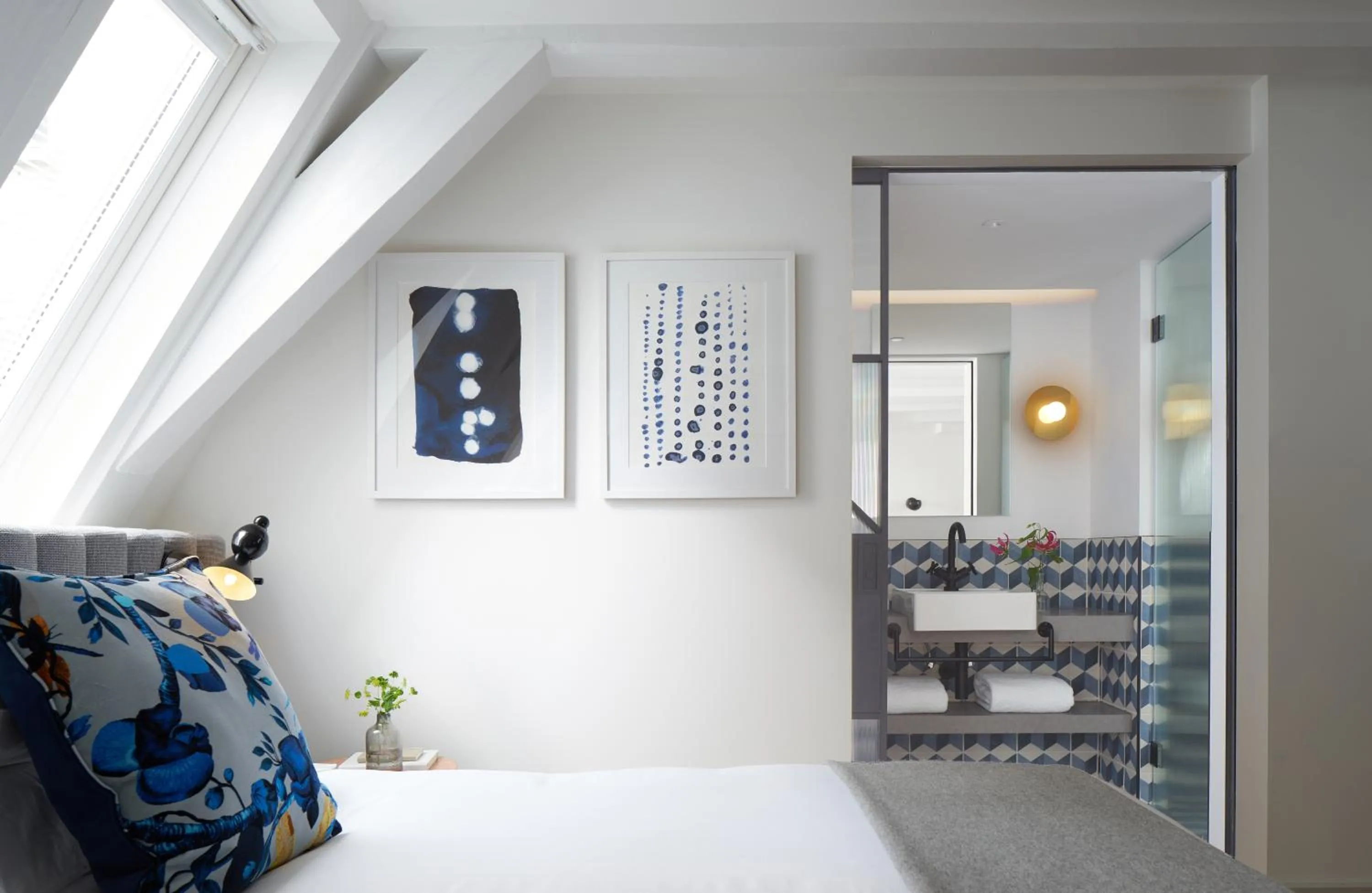 Bedroom, Bed in Kimpton De Witt Amsterdam by IHG