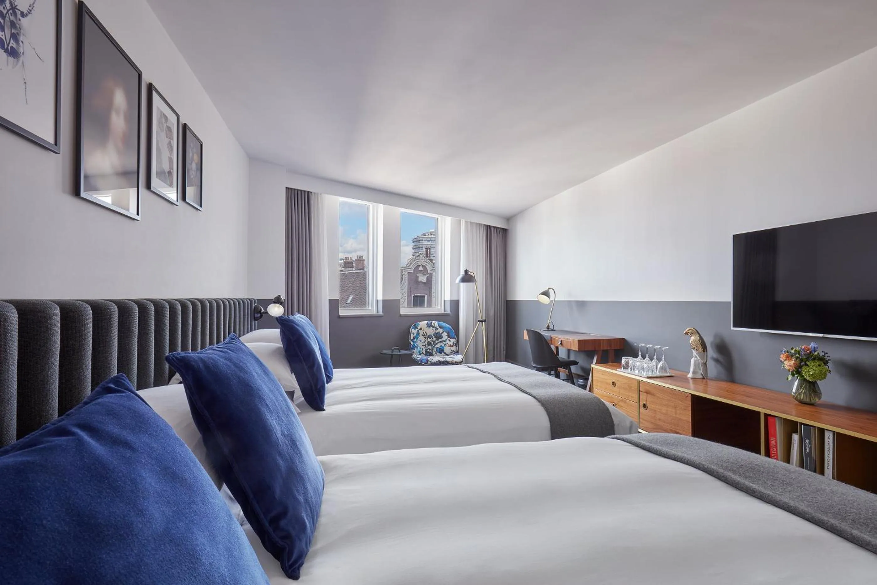 Photo of the whole room, Bed in Kimpton De Witt Amsterdam by IHG