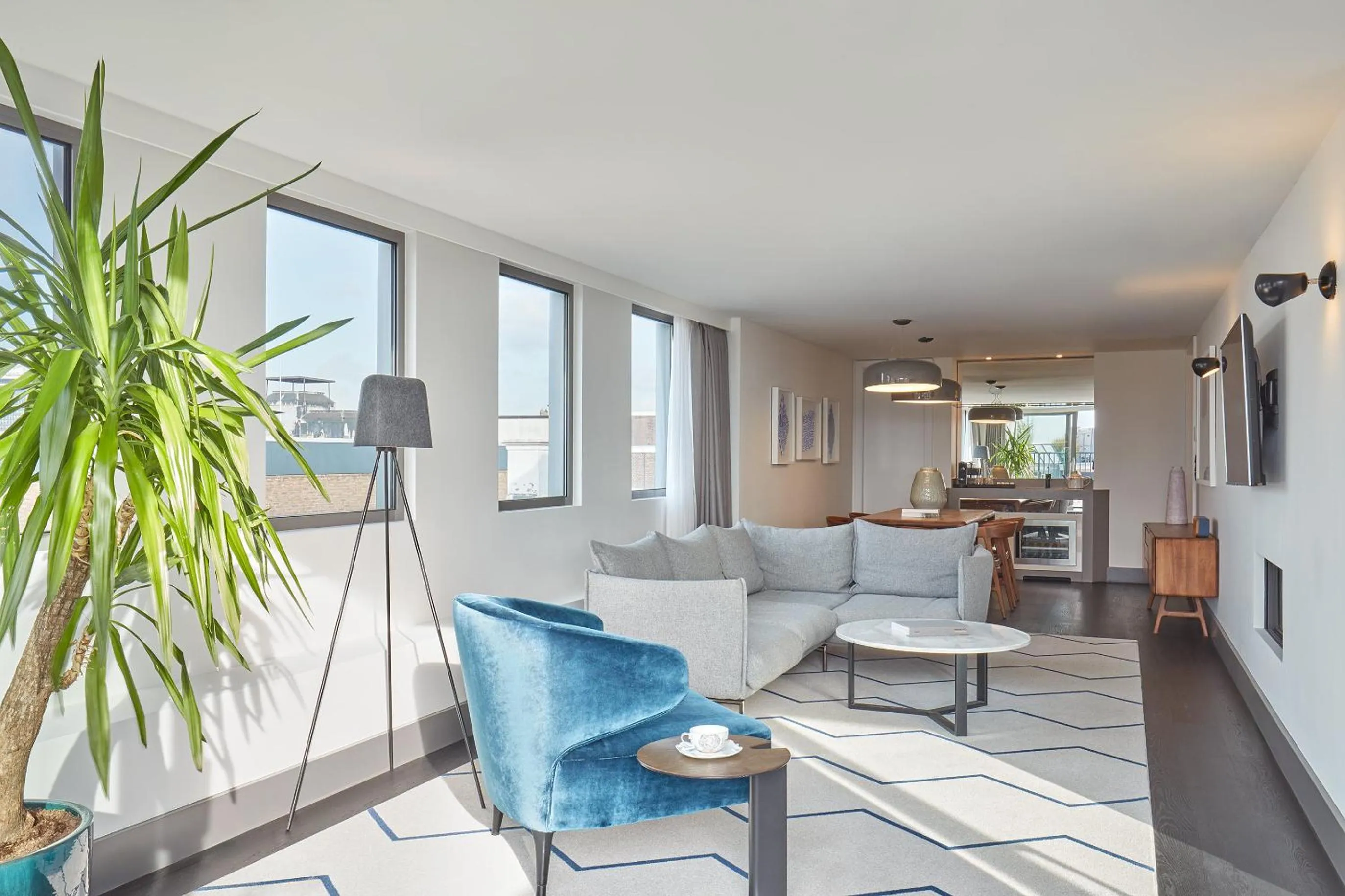 Photo of the whole room in Kimpton De Witt Amsterdam by IHG