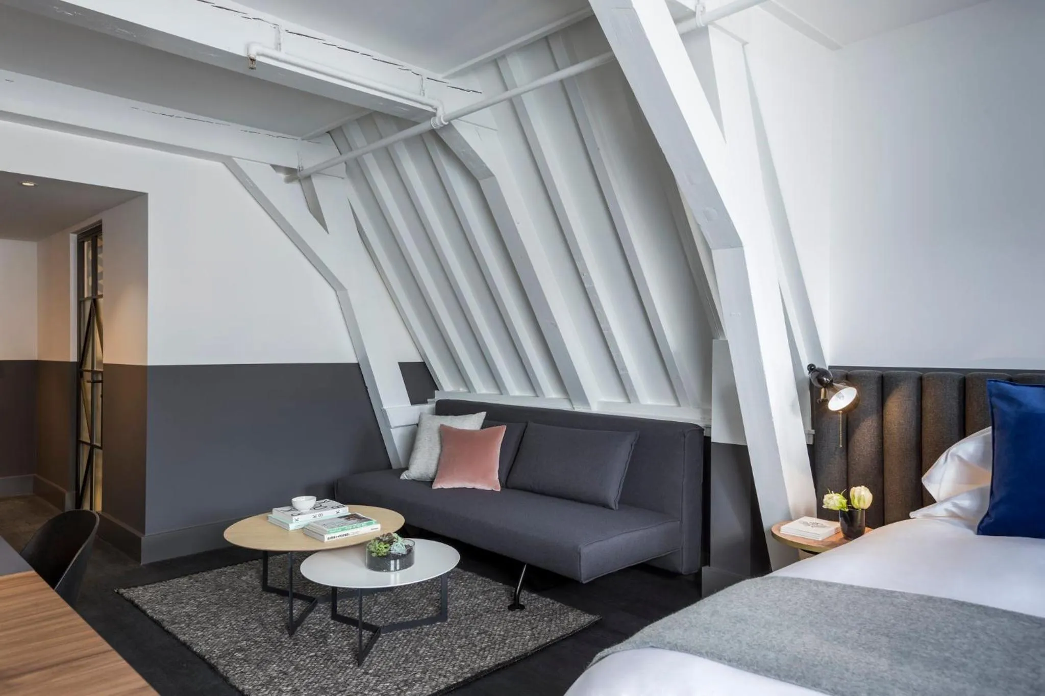 Photo of the whole room, Bed in Kimpton De Witt Amsterdam by IHG