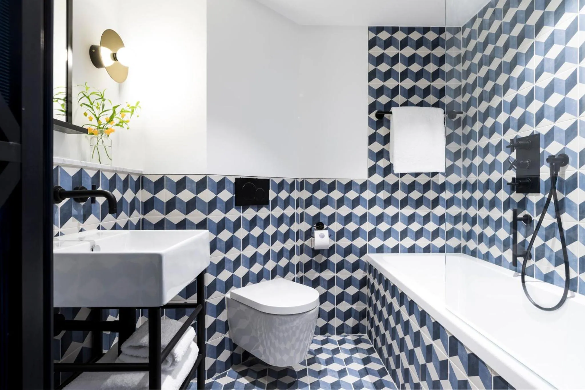 Bathroom in Kimpton De Witt Amsterdam by IHG