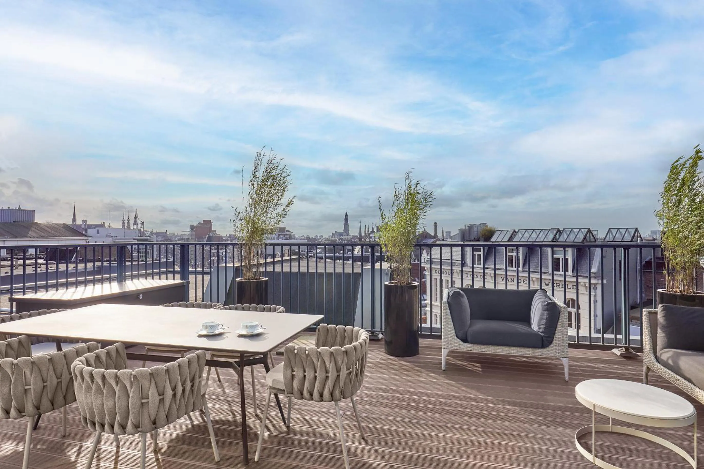 Photo of the whole room in Kimpton De Witt Amsterdam by IHG