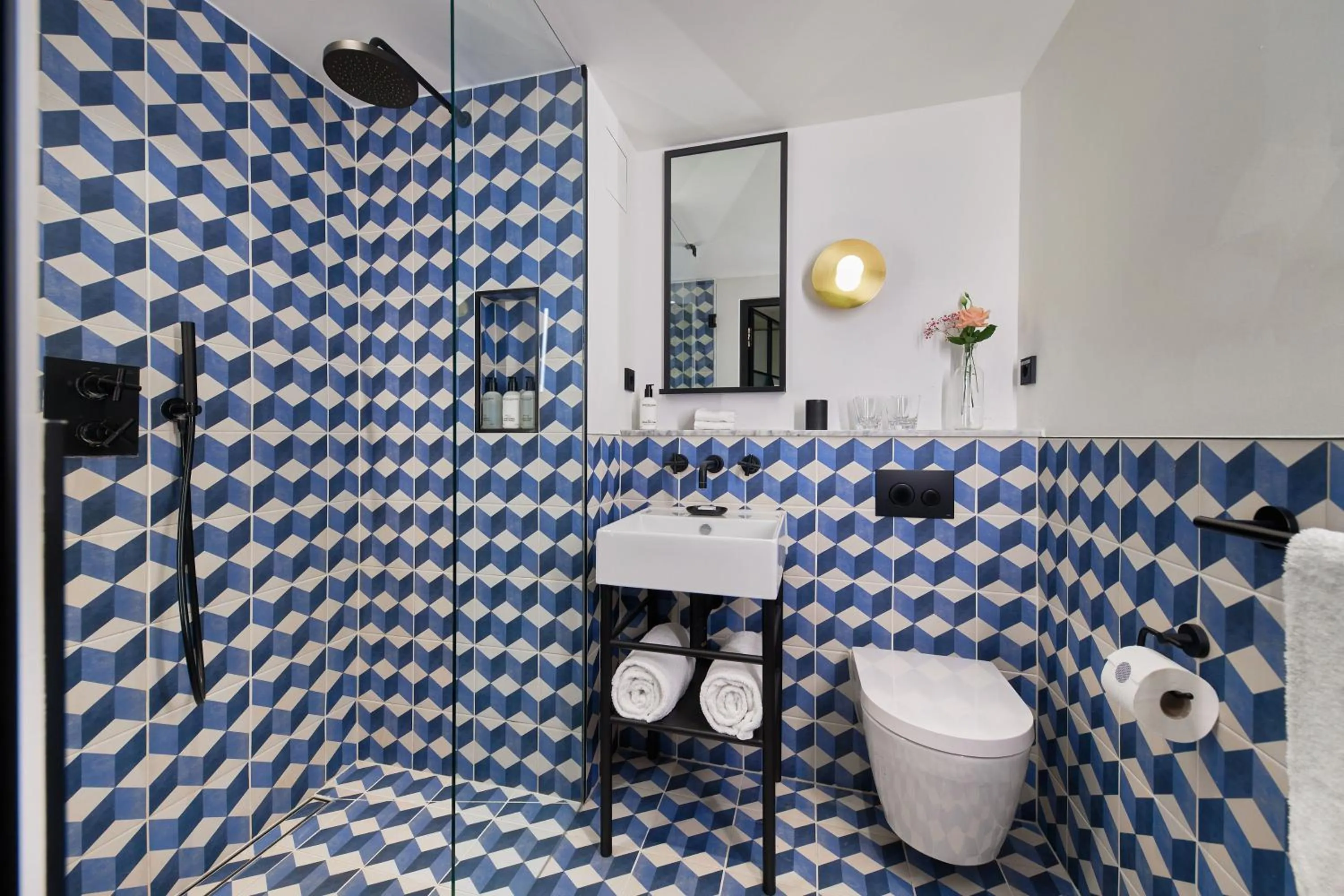 Bathroom in Kimpton De Witt Amsterdam by IHG