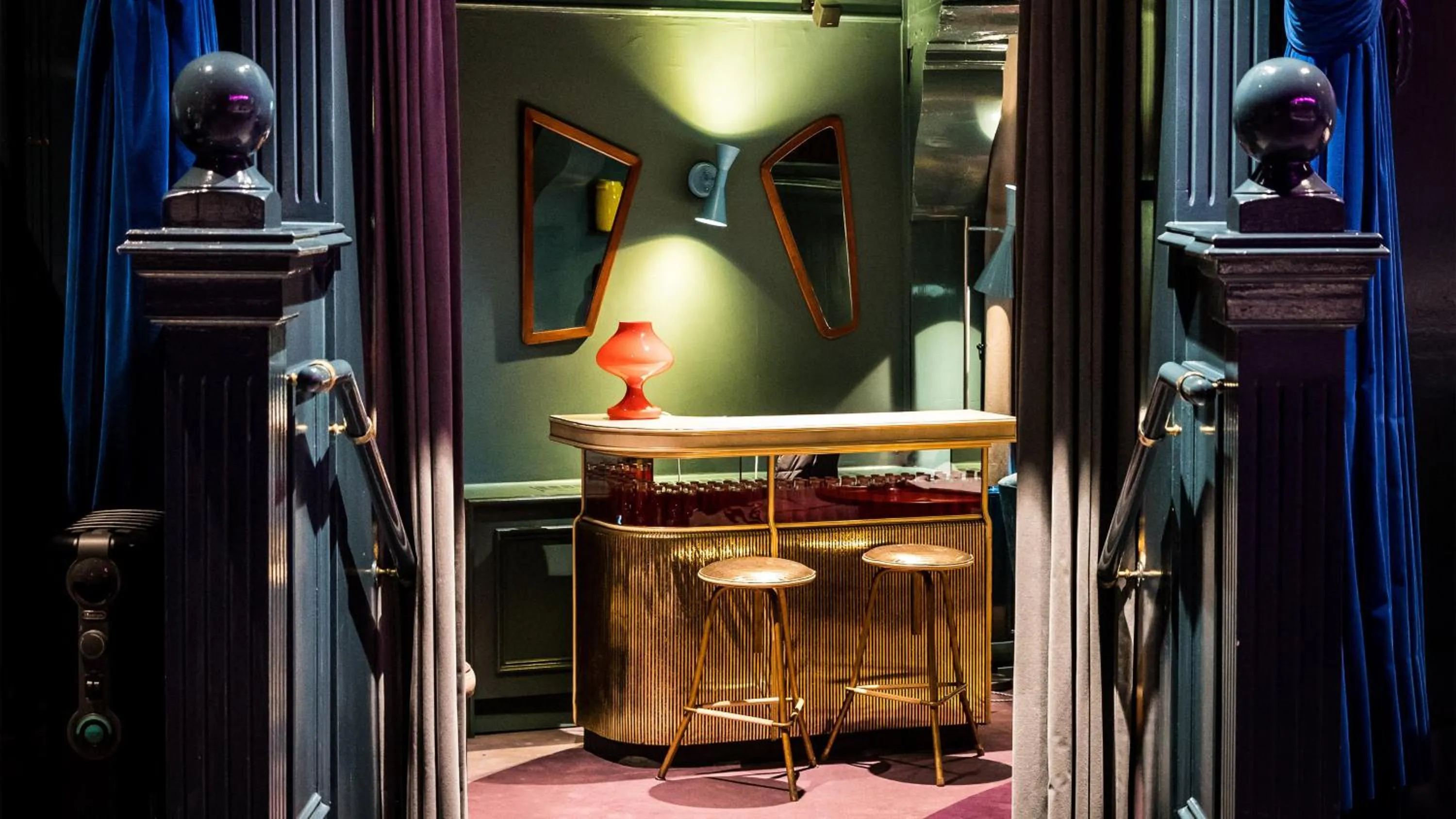 Lounge or bar in Kimpton De Witt Amsterdam by IHG