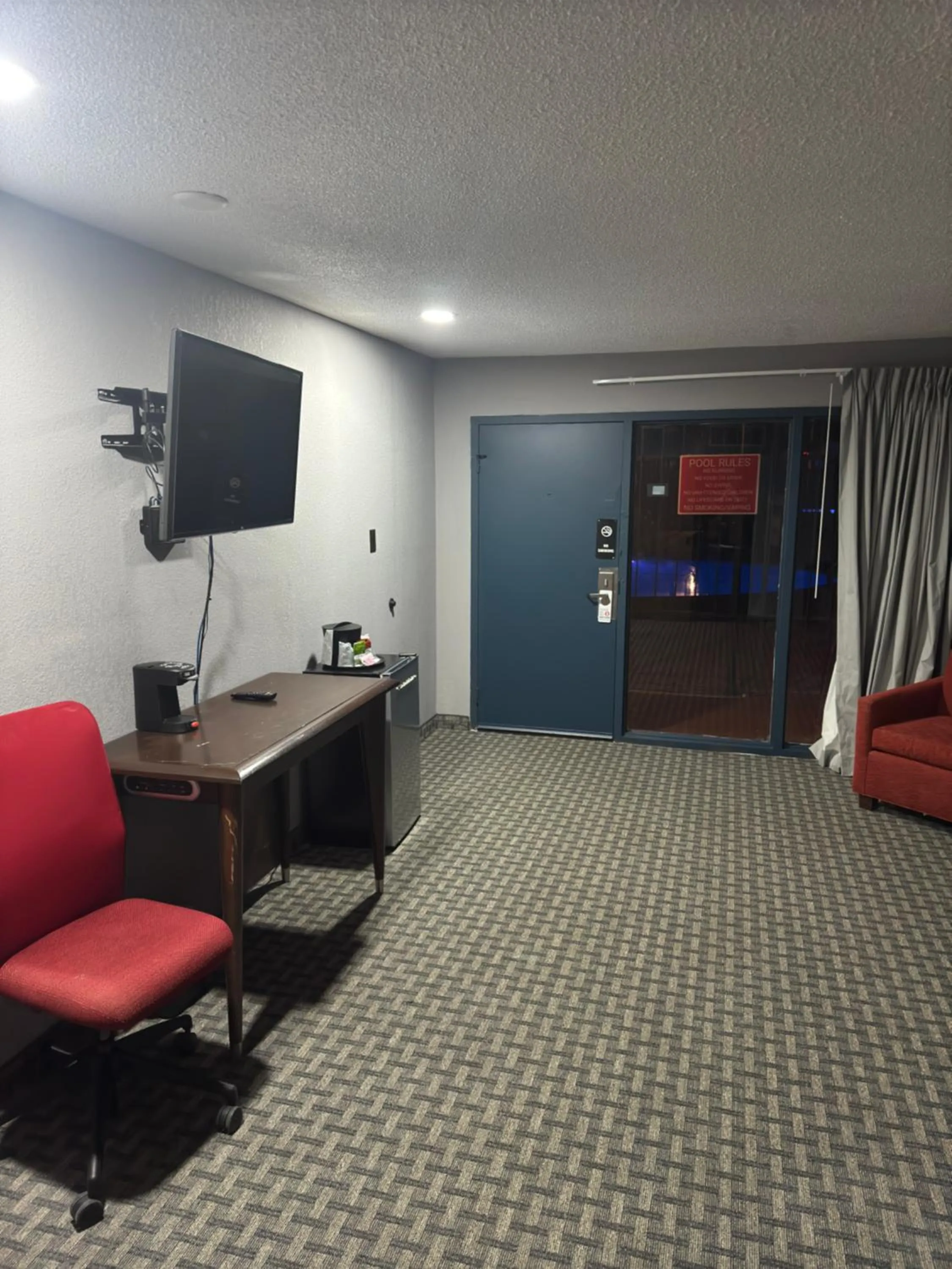 TV and multimedia in Historic Cow Palace Inn