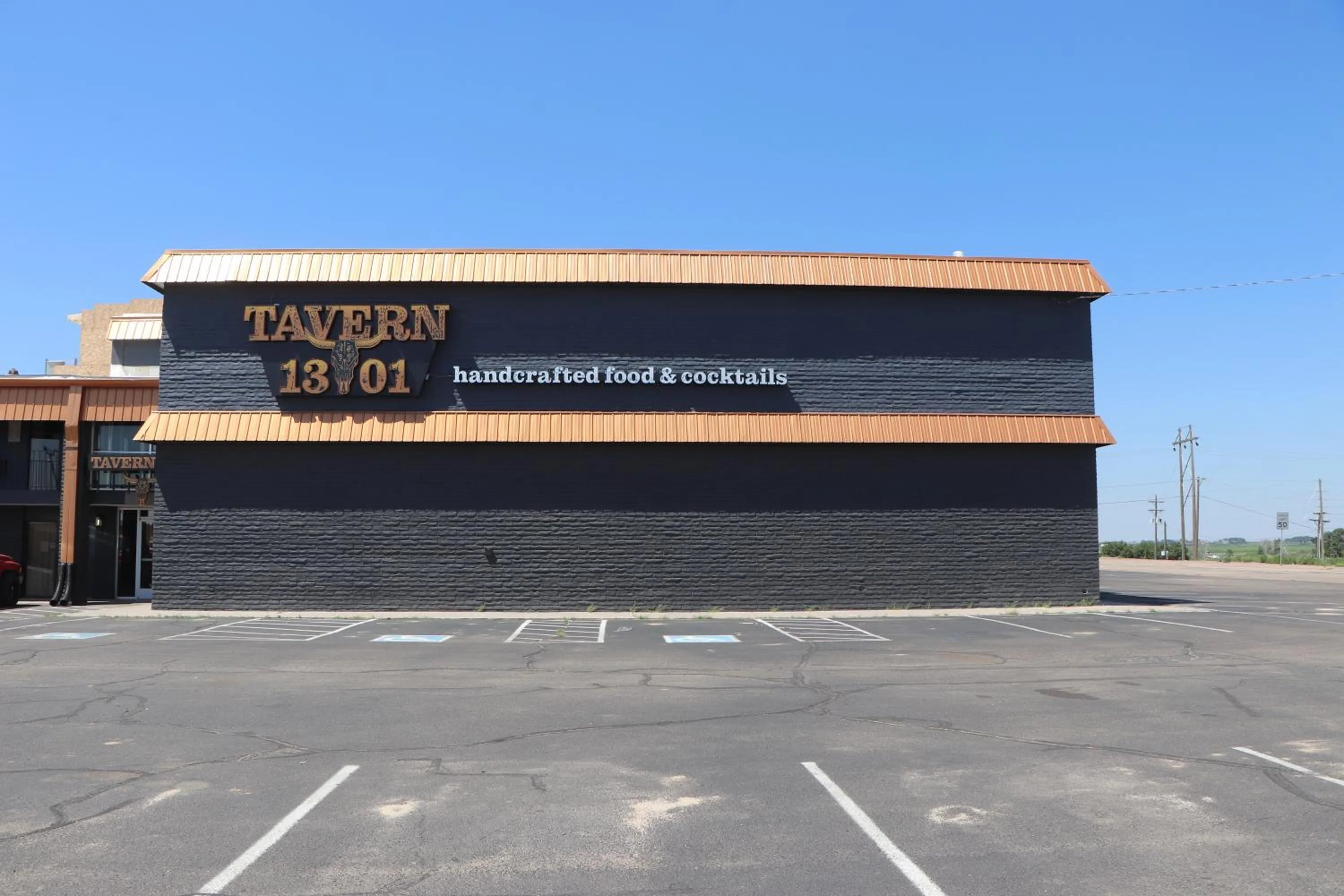 Restaurant/places to eat in Historic Cow Palace Inn