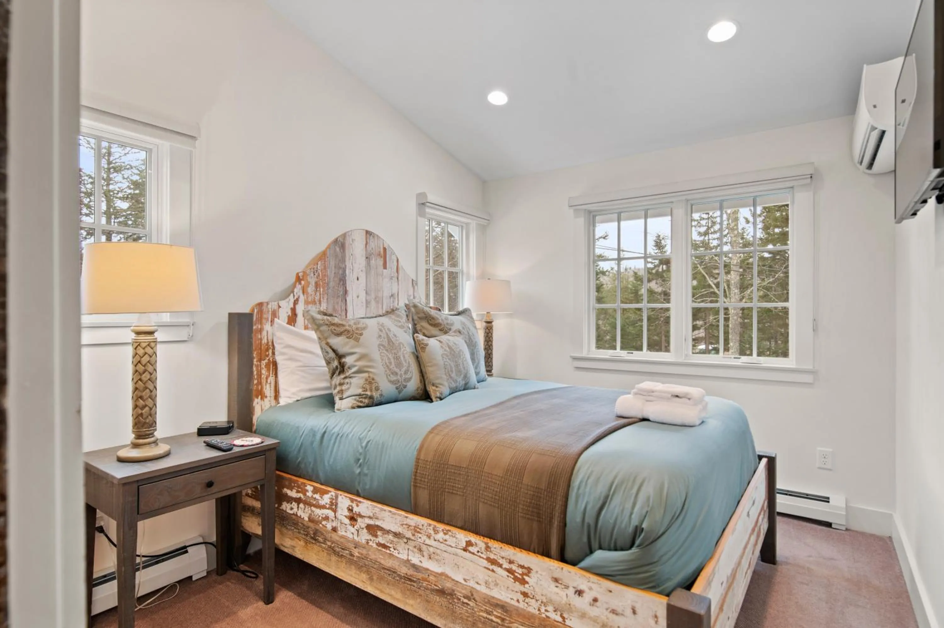 Bed in Brook Bound Inn