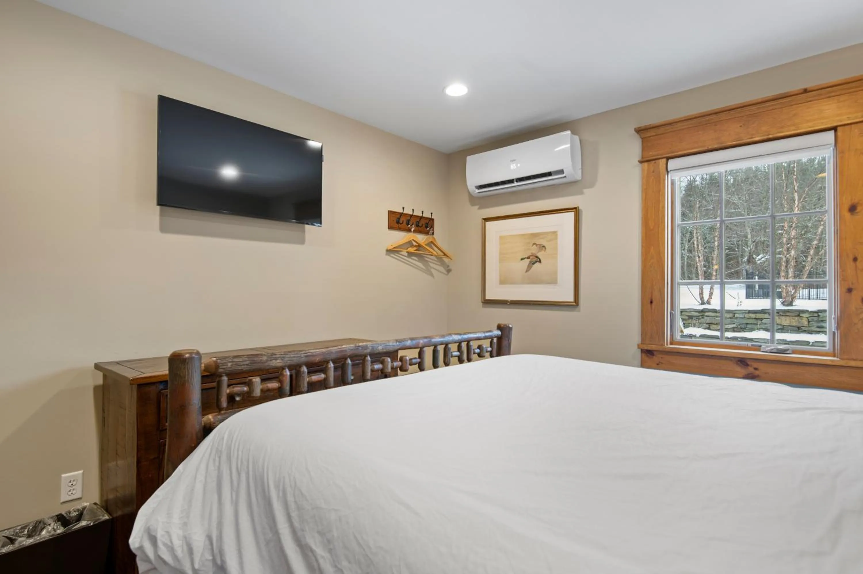 Bed in Brook Bound Inn