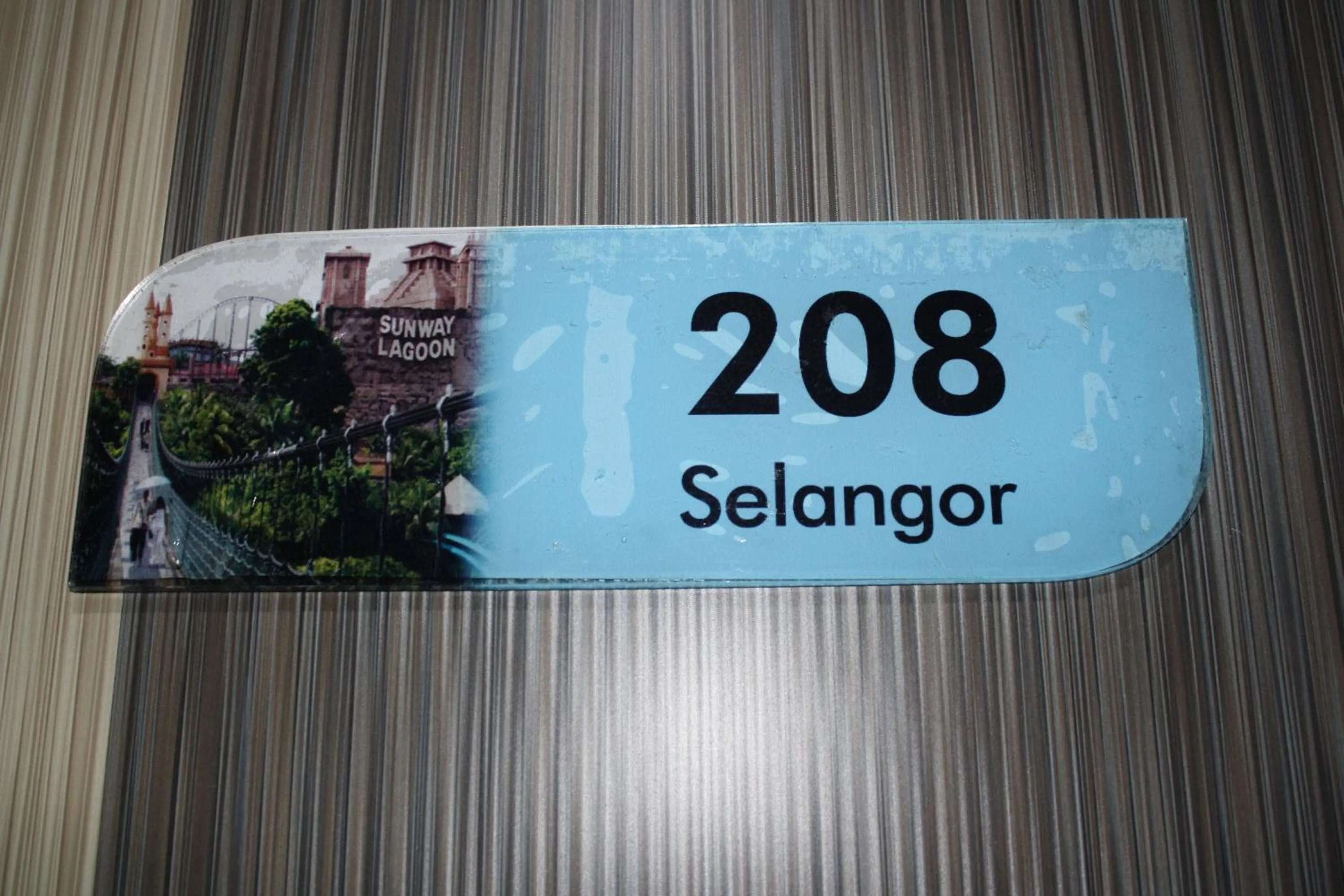 Decorative detail in Walk Inn