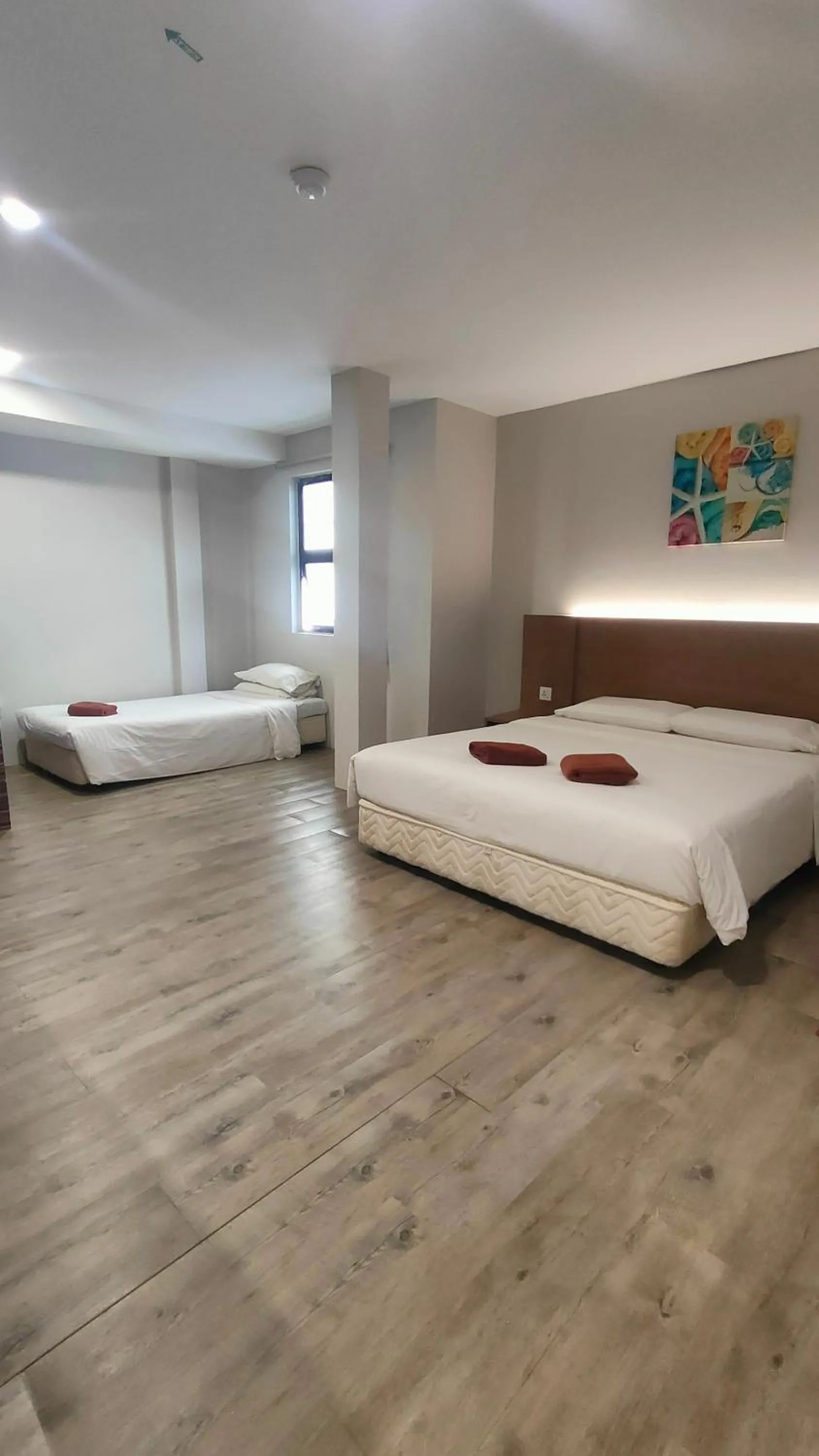 Photo of the whole room, Bed in Walk Inn