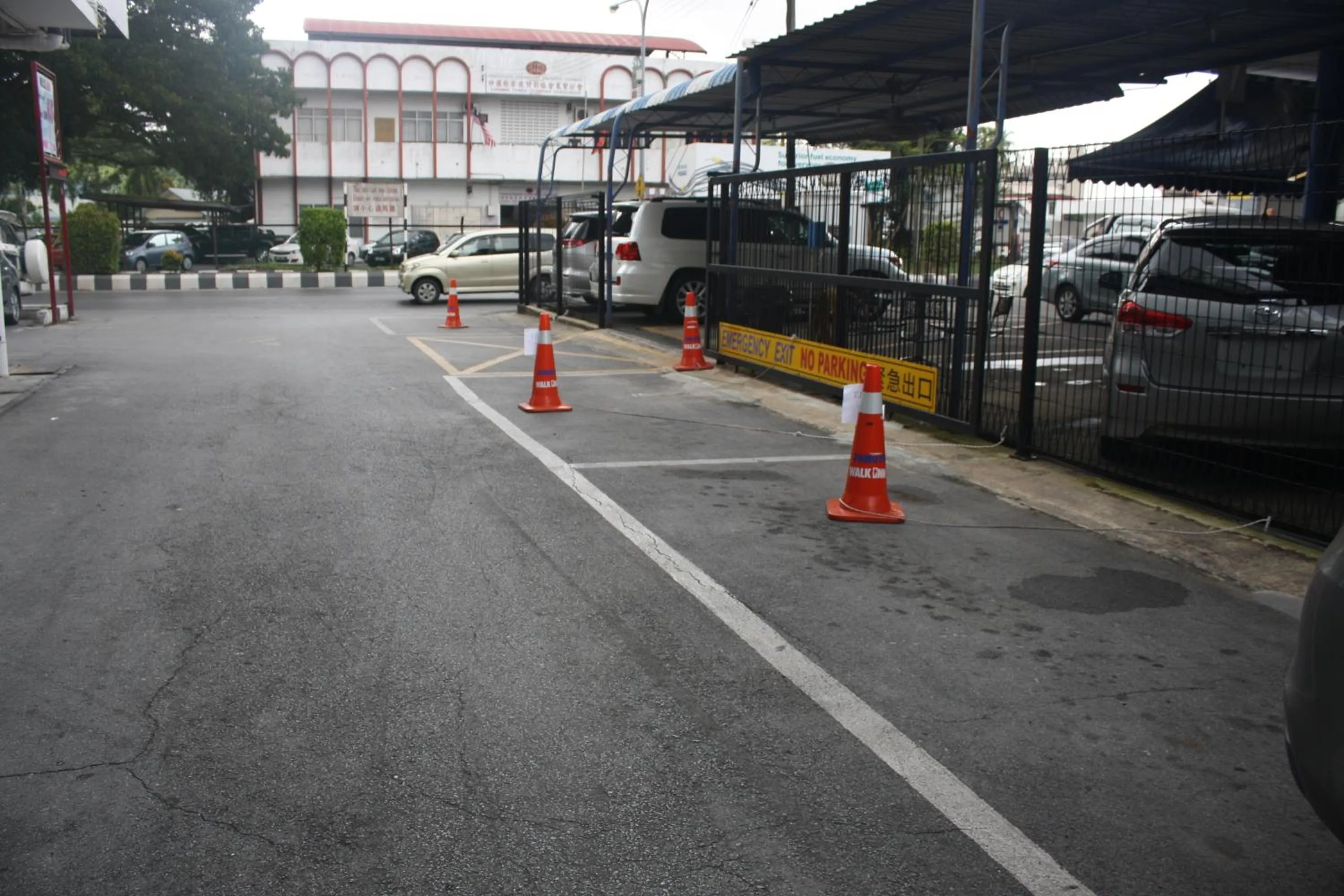 Area and facilities in Walk Inn