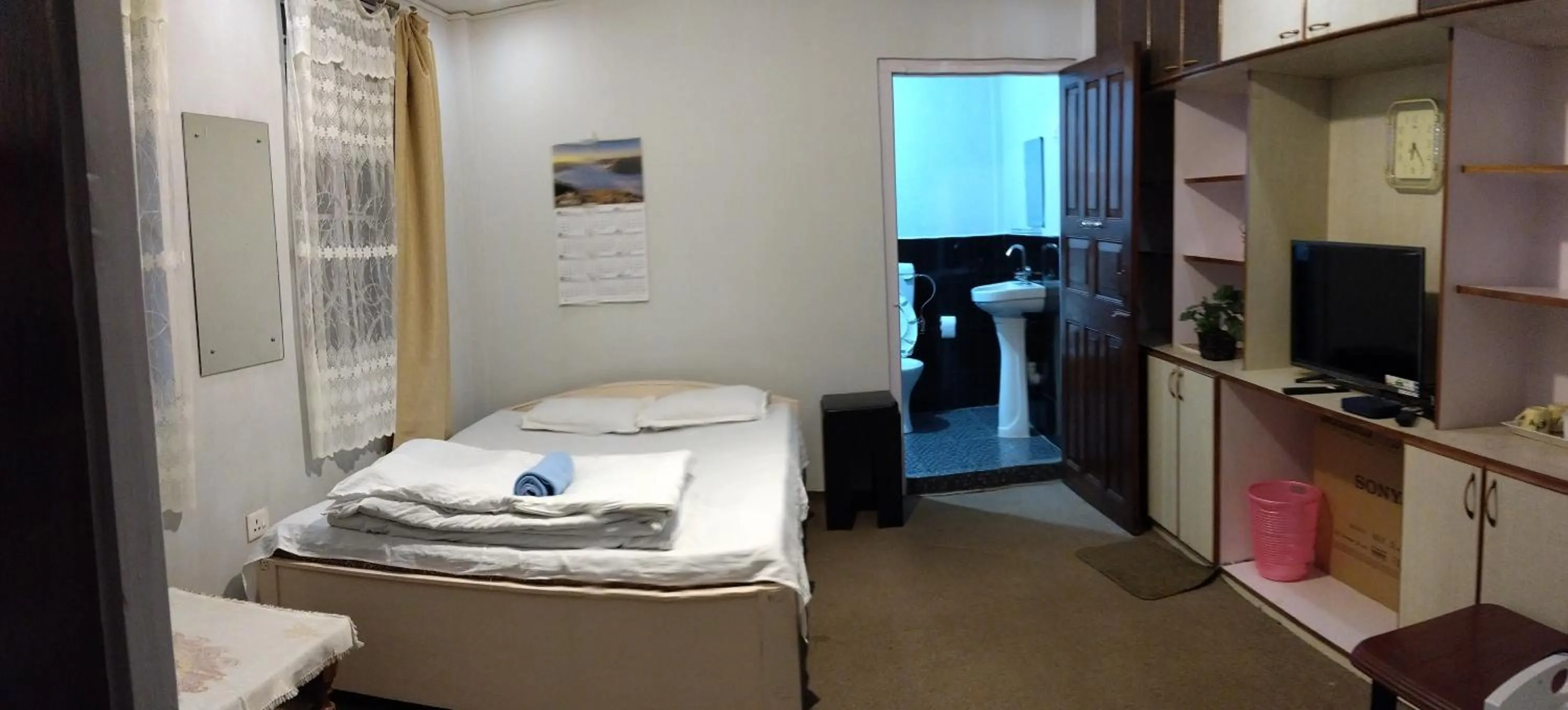 Bed in Shanti Sojourn