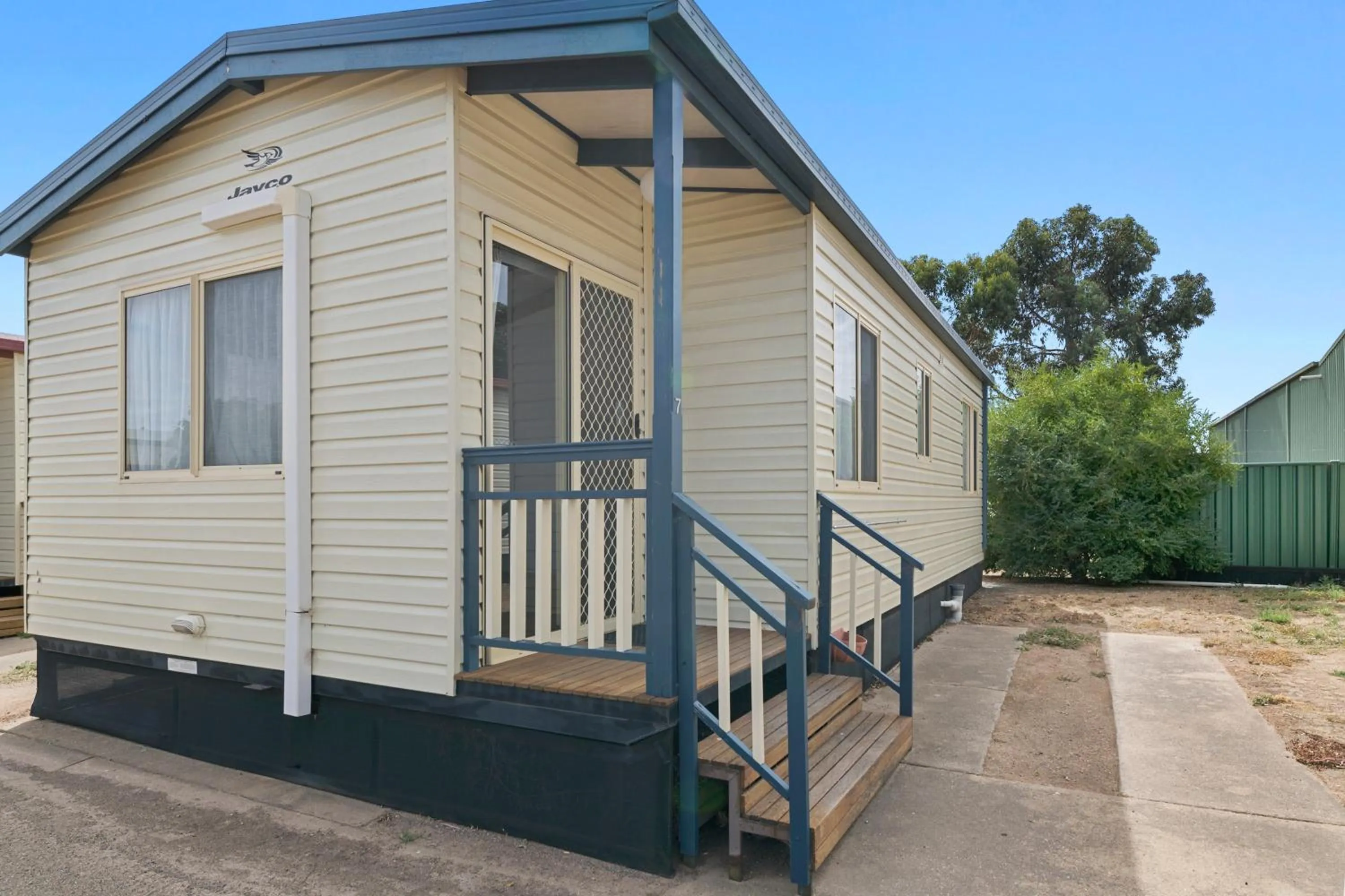 Property building in Benalla Tourist Park