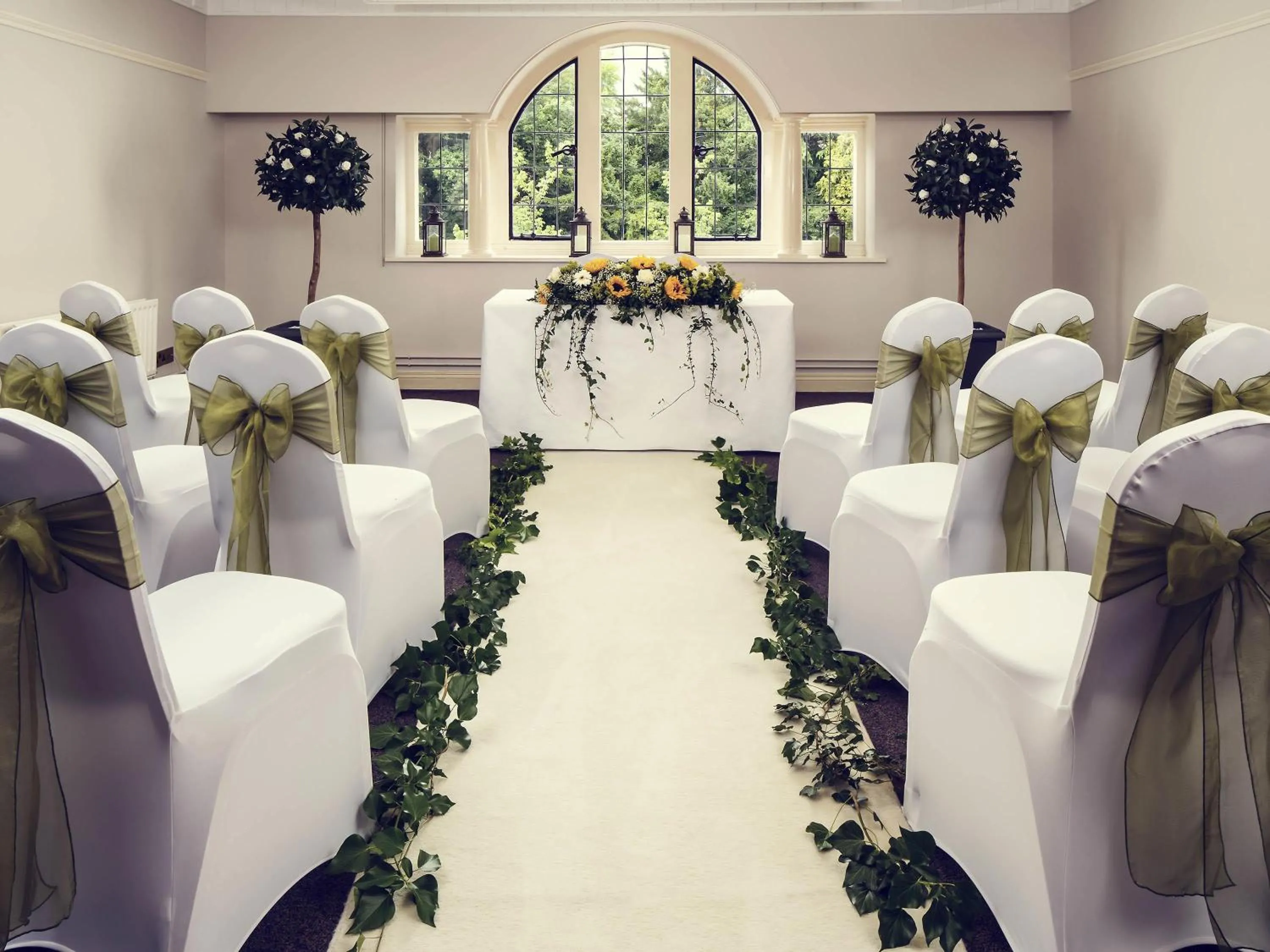 wedding in Mercure Tunbridge Wells Hotel