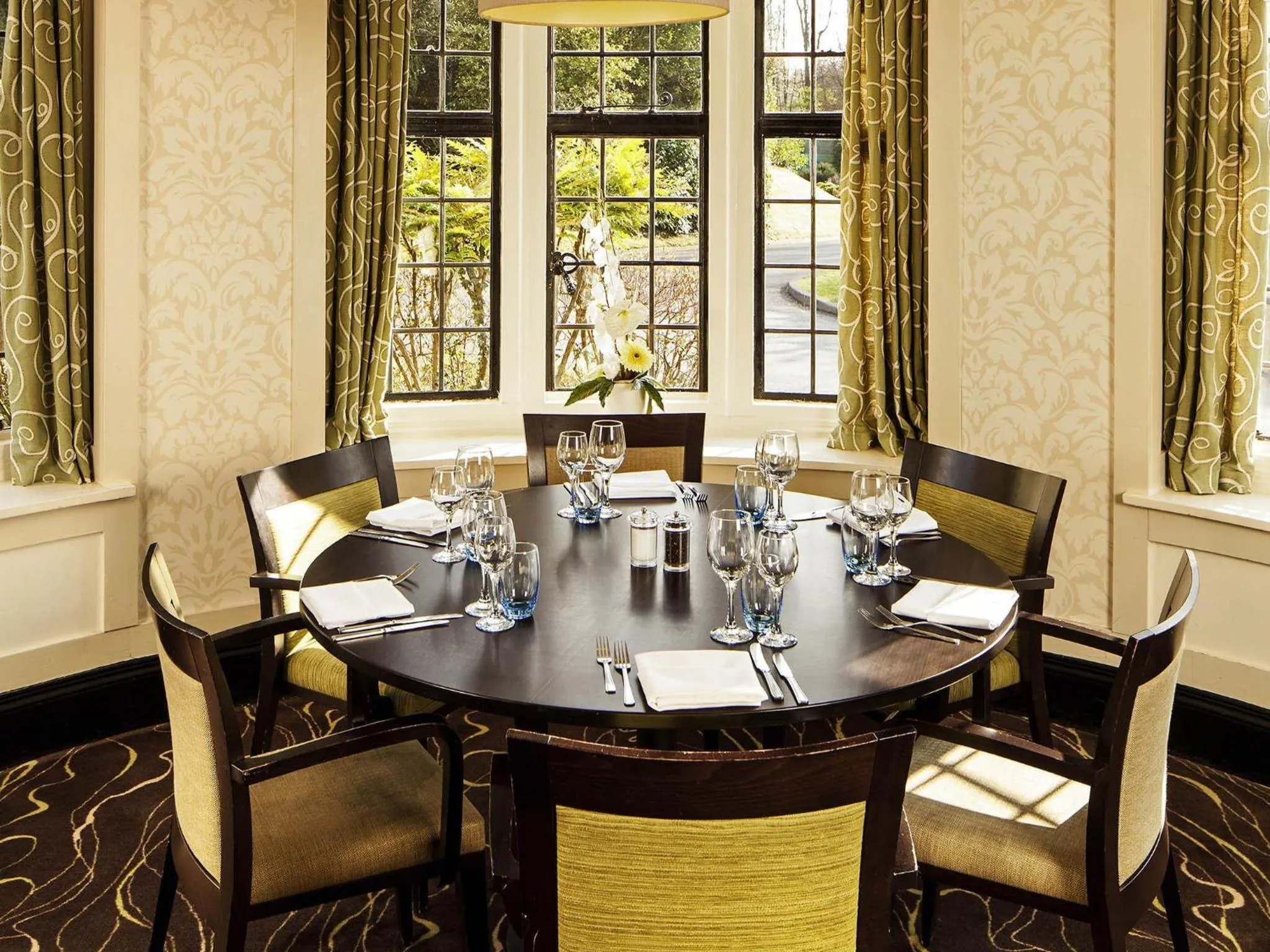 Restaurant/places to eat in Mercure Tunbridge Wells Hotel