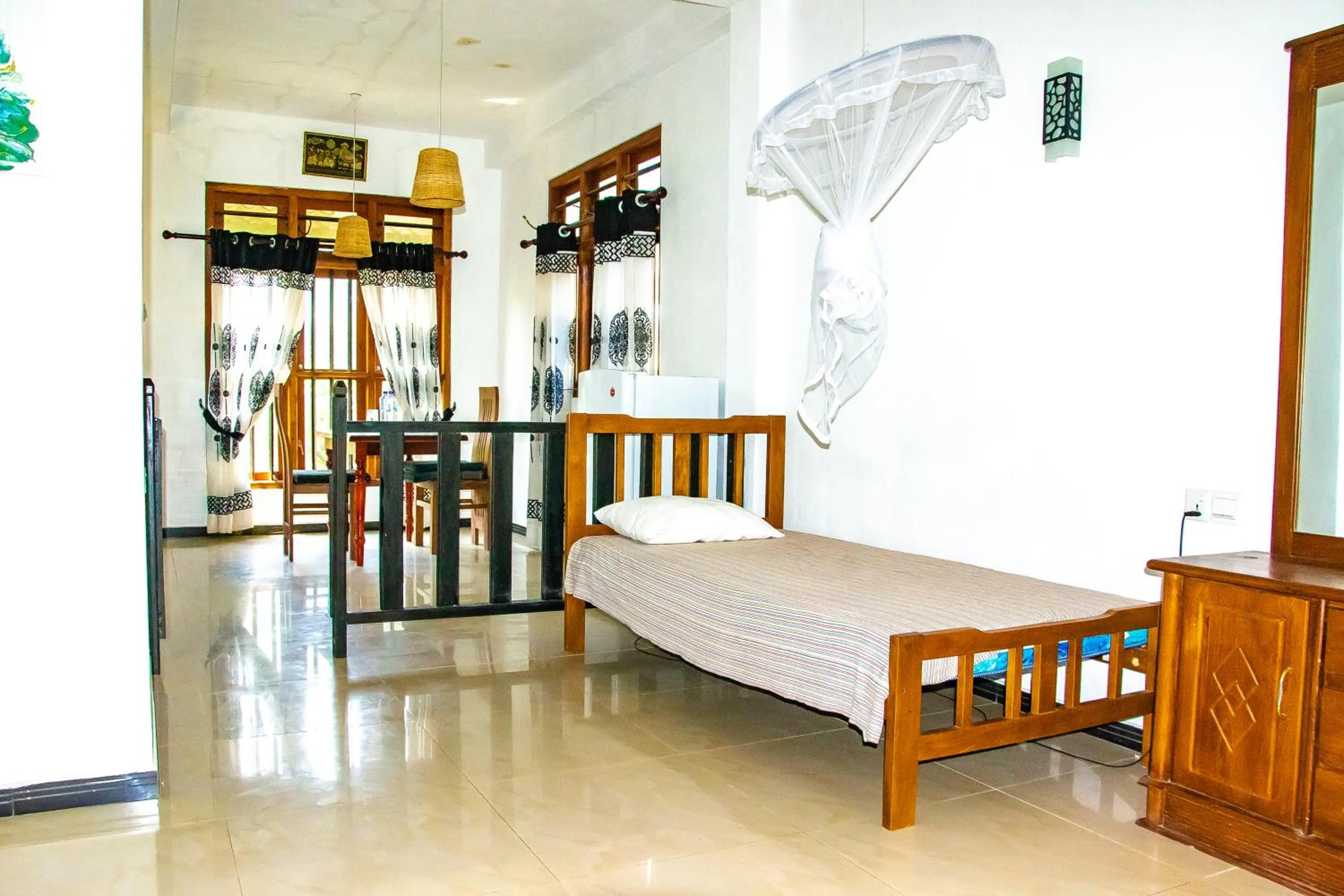 Bedroom, Bed in Blowhole Unawatuna