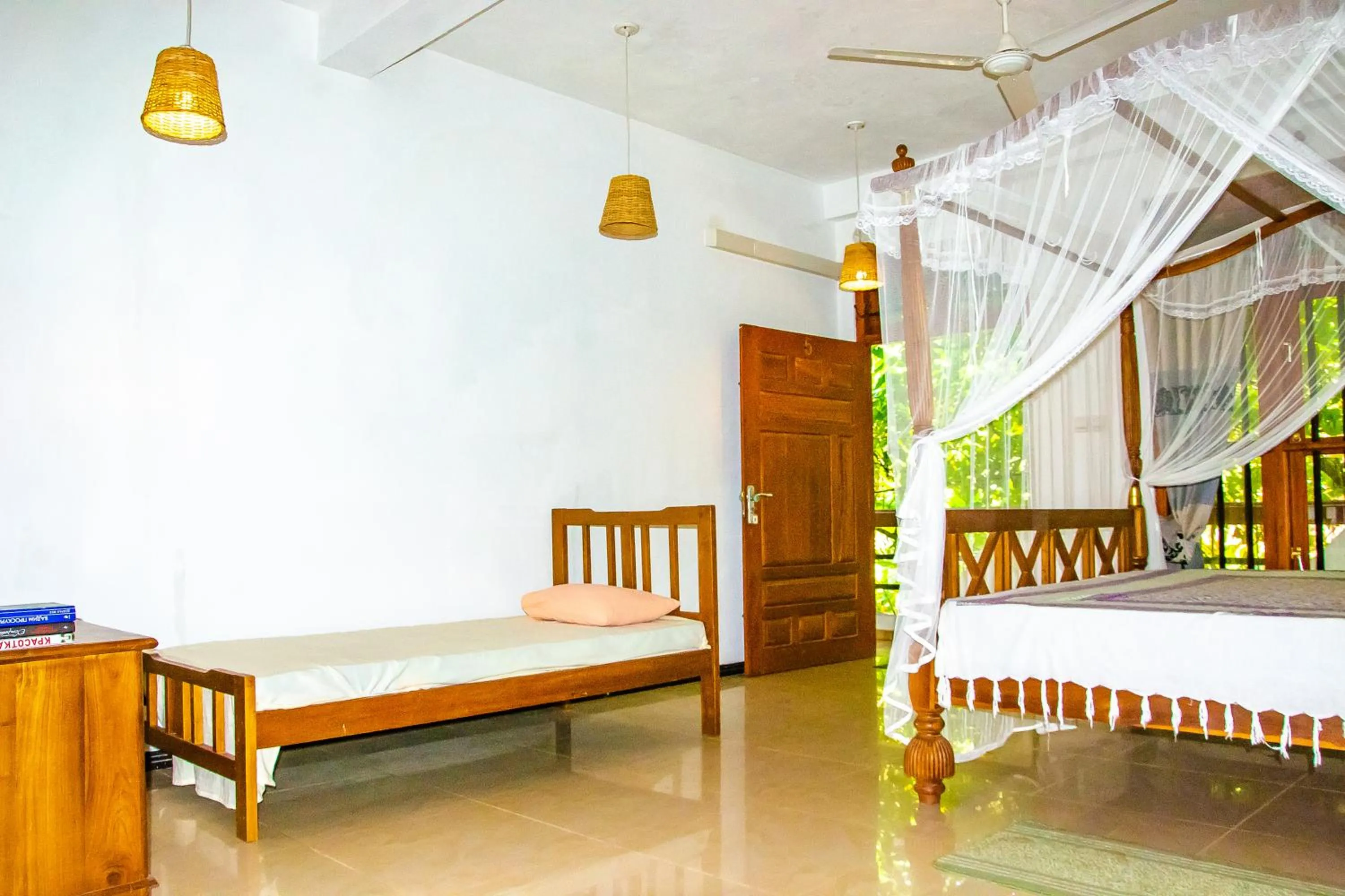 Bed in Blowhole Unawatuna