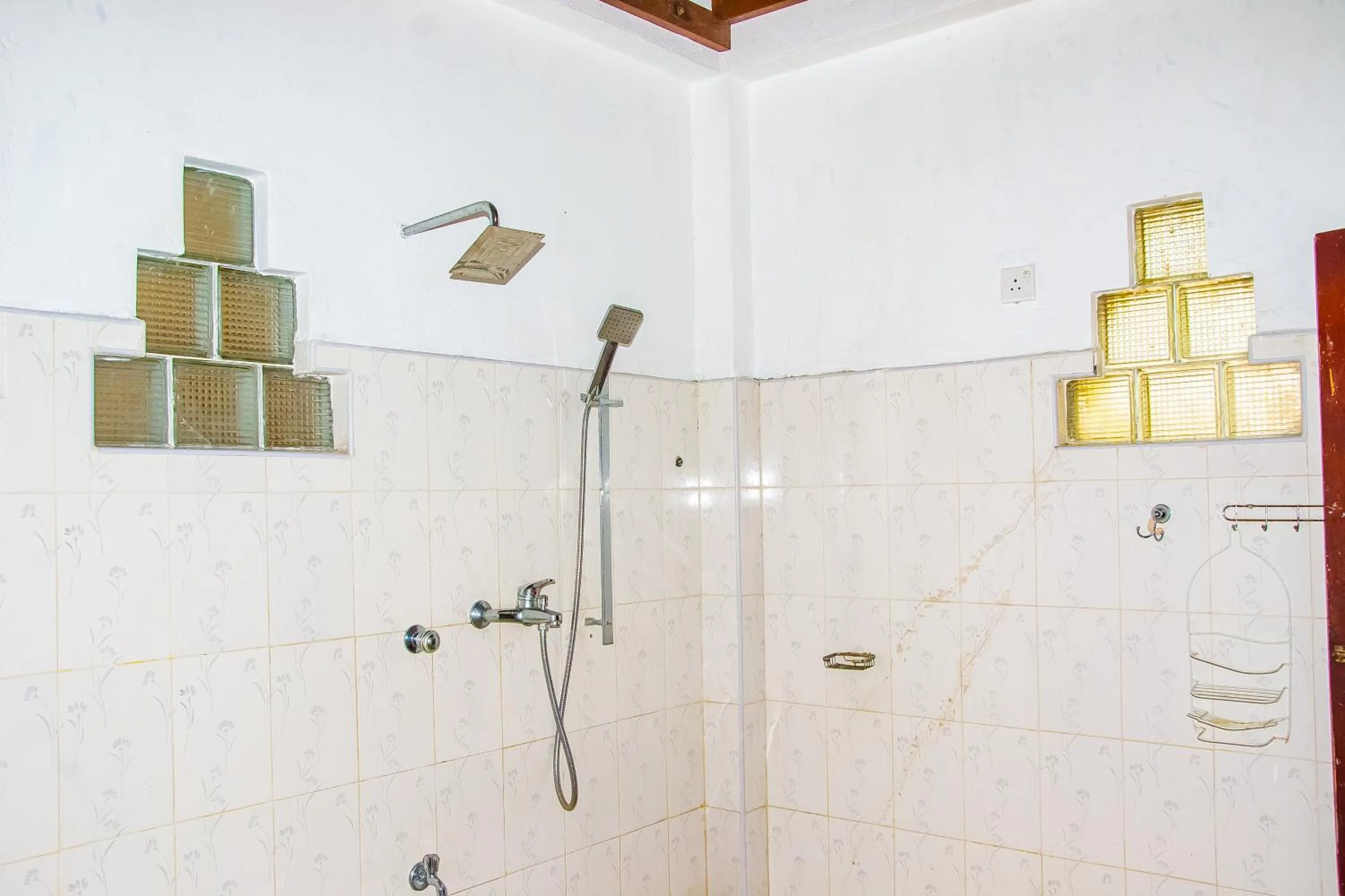 Shower in Blowhole Unawatuna