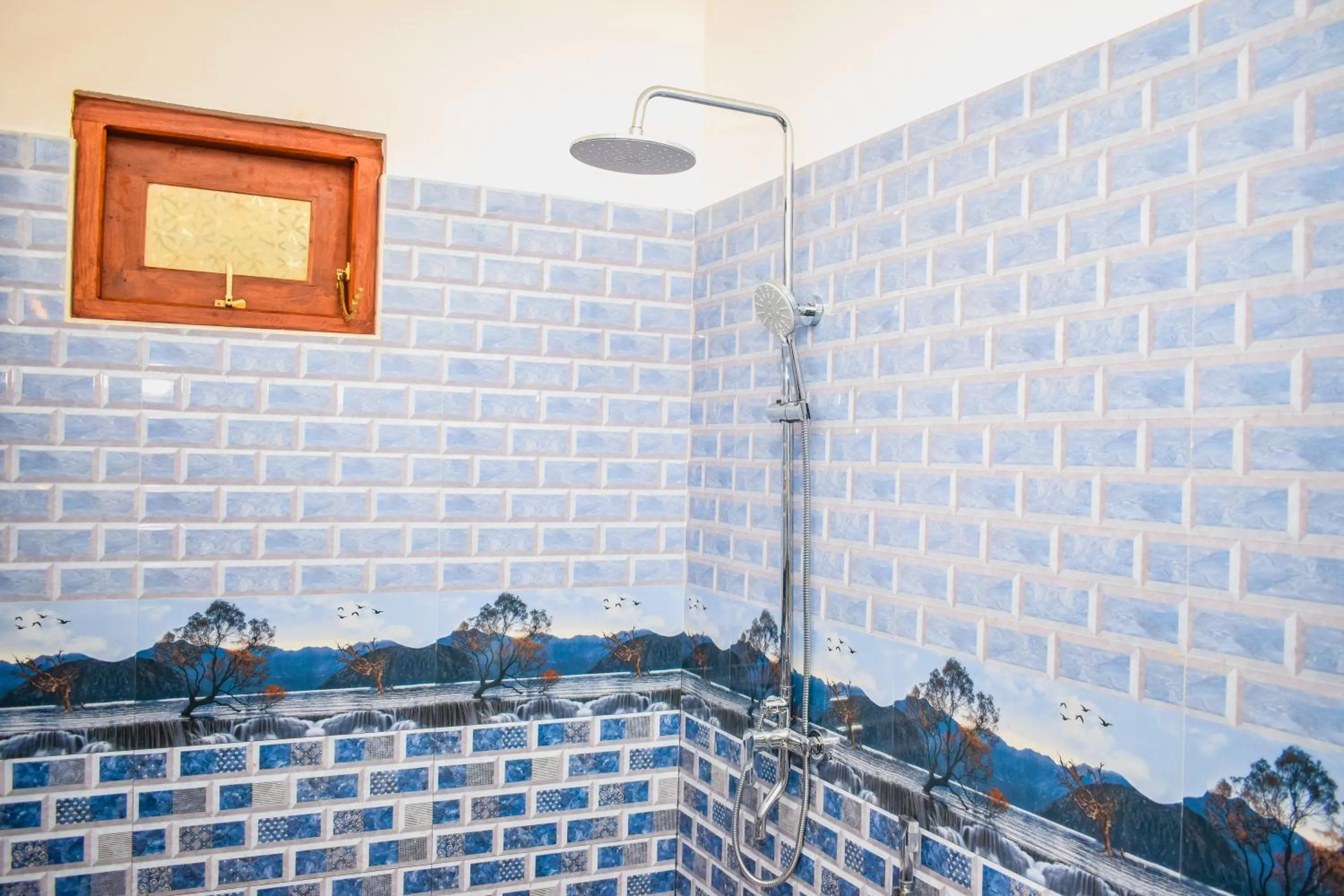 Shower in Blowhole Unawatuna