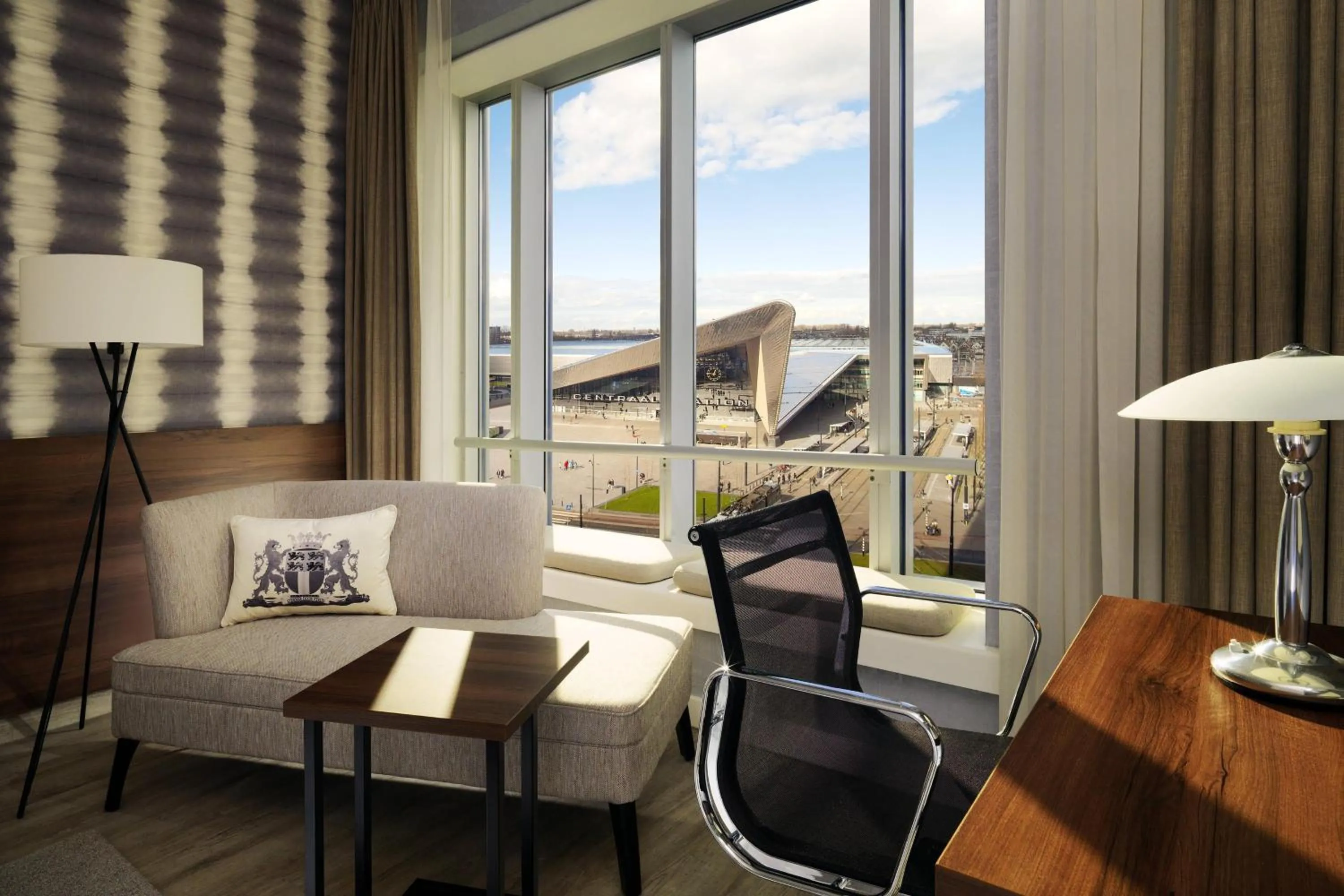 Photo of the whole room in Rotterdam Marriott Hotel