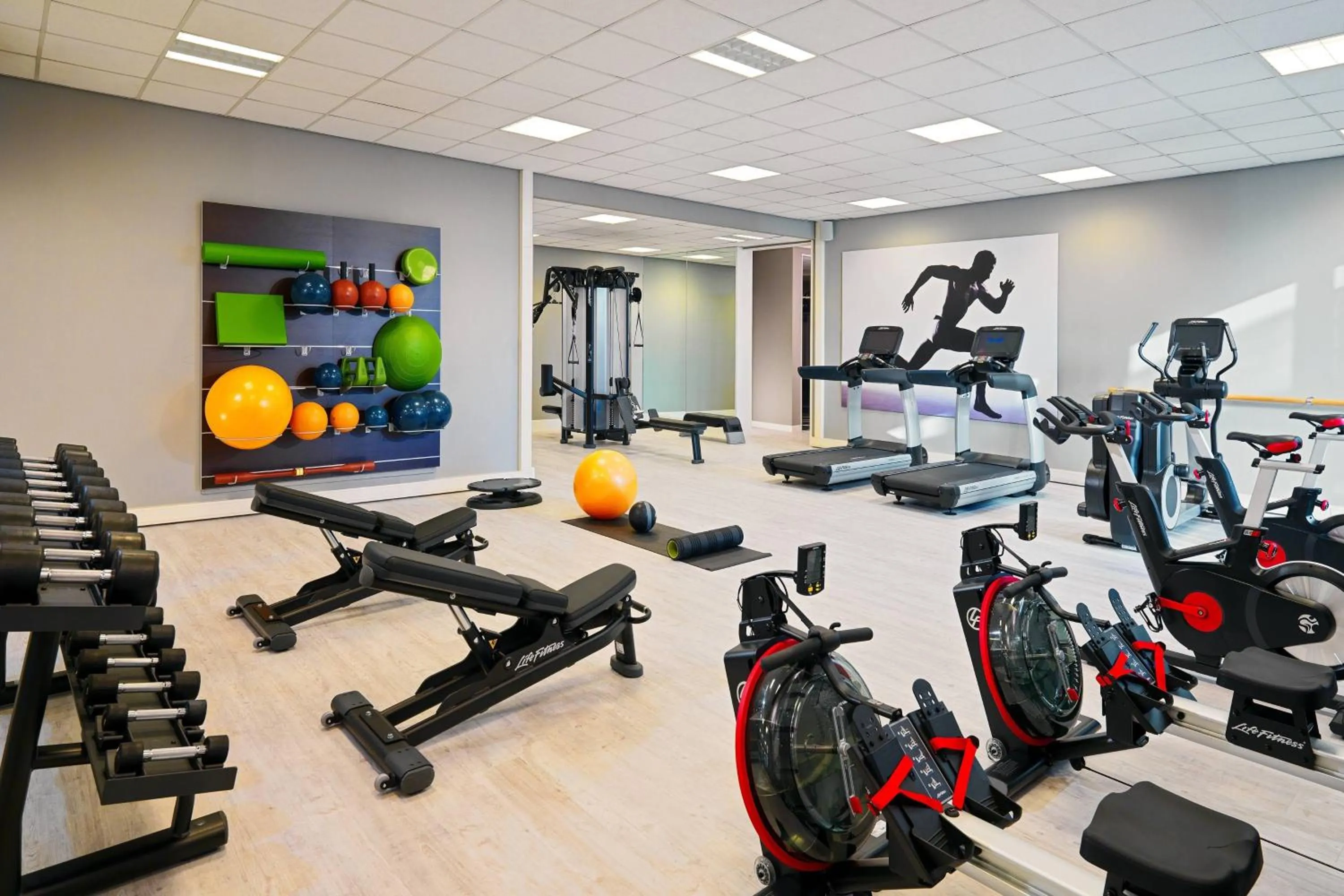 Fitness centre/facilities in Rotterdam Marriott Hotel