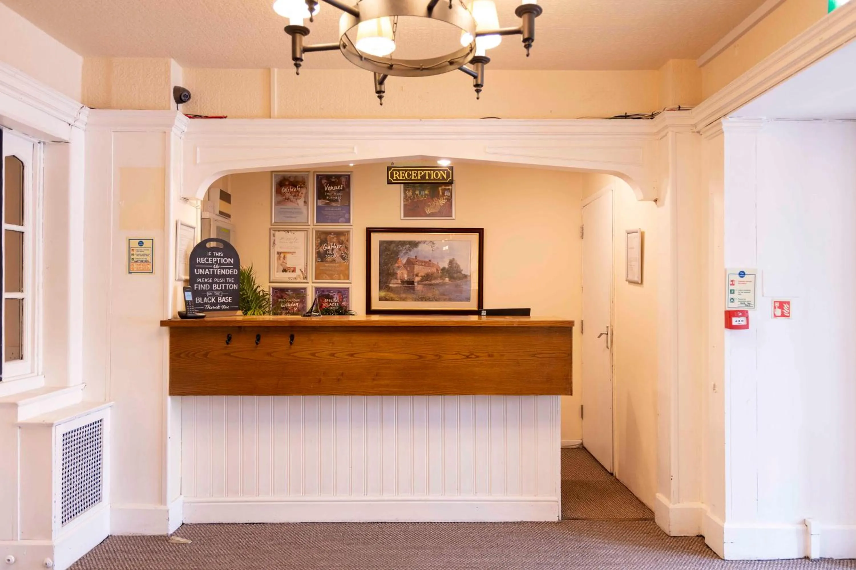 Roebuck by Greene King Inns